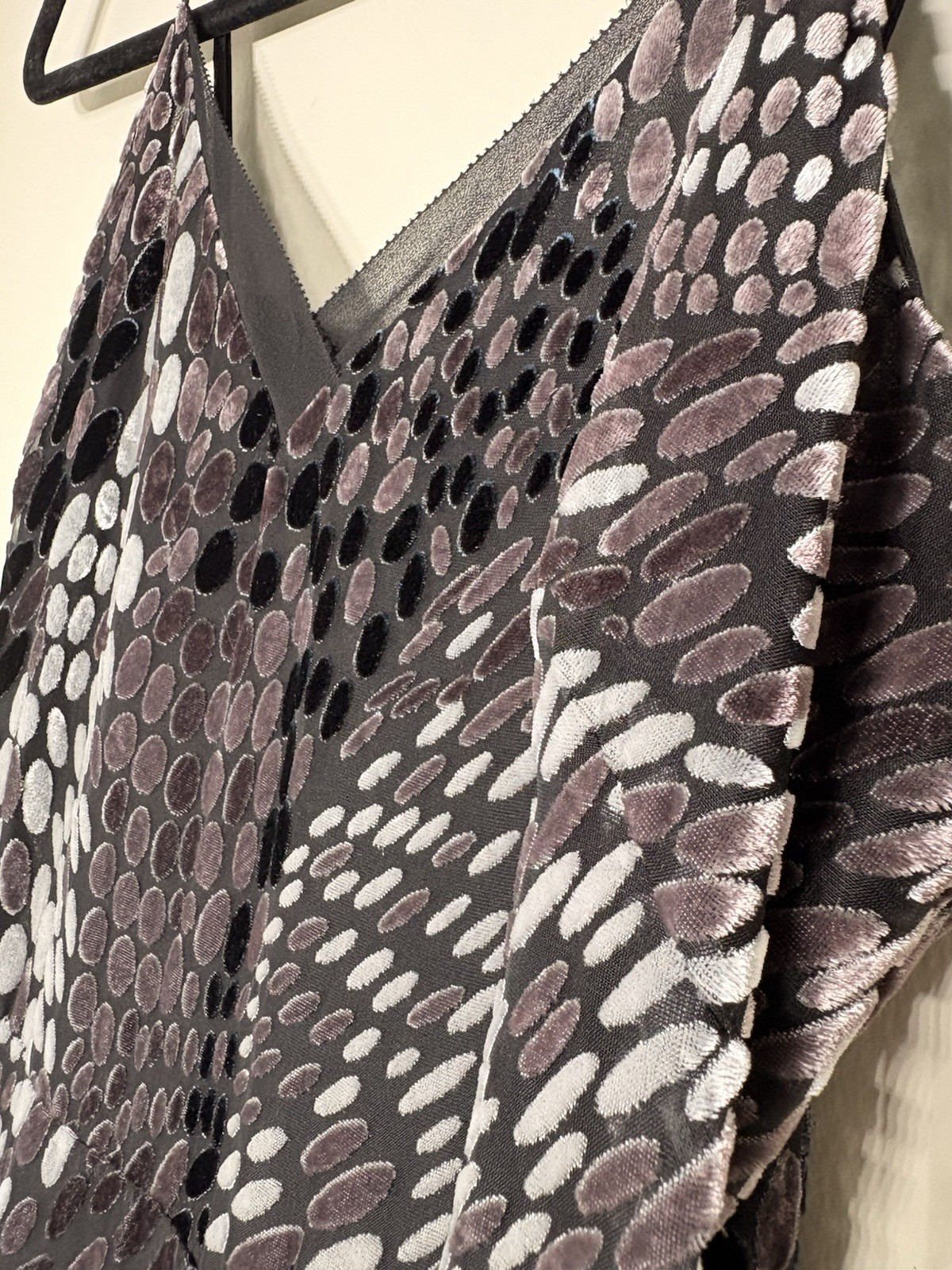White House Black Market Animal Print Chiffon V-Neck Midi Dress Lined Sz 4