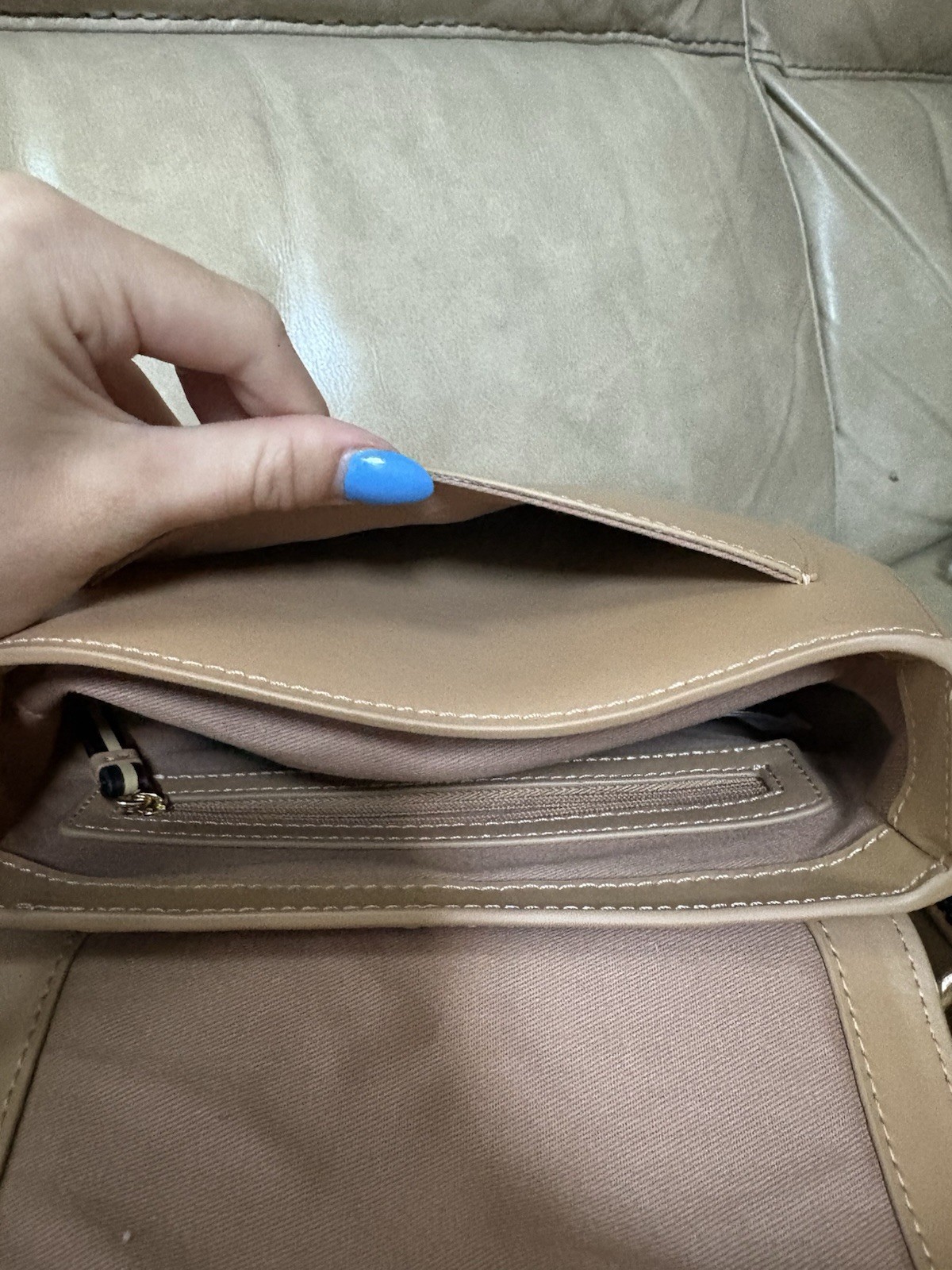 TED BAKER Beige Semi-Circle Crossbody Bag Gold Hardware Magnetic, Pockets