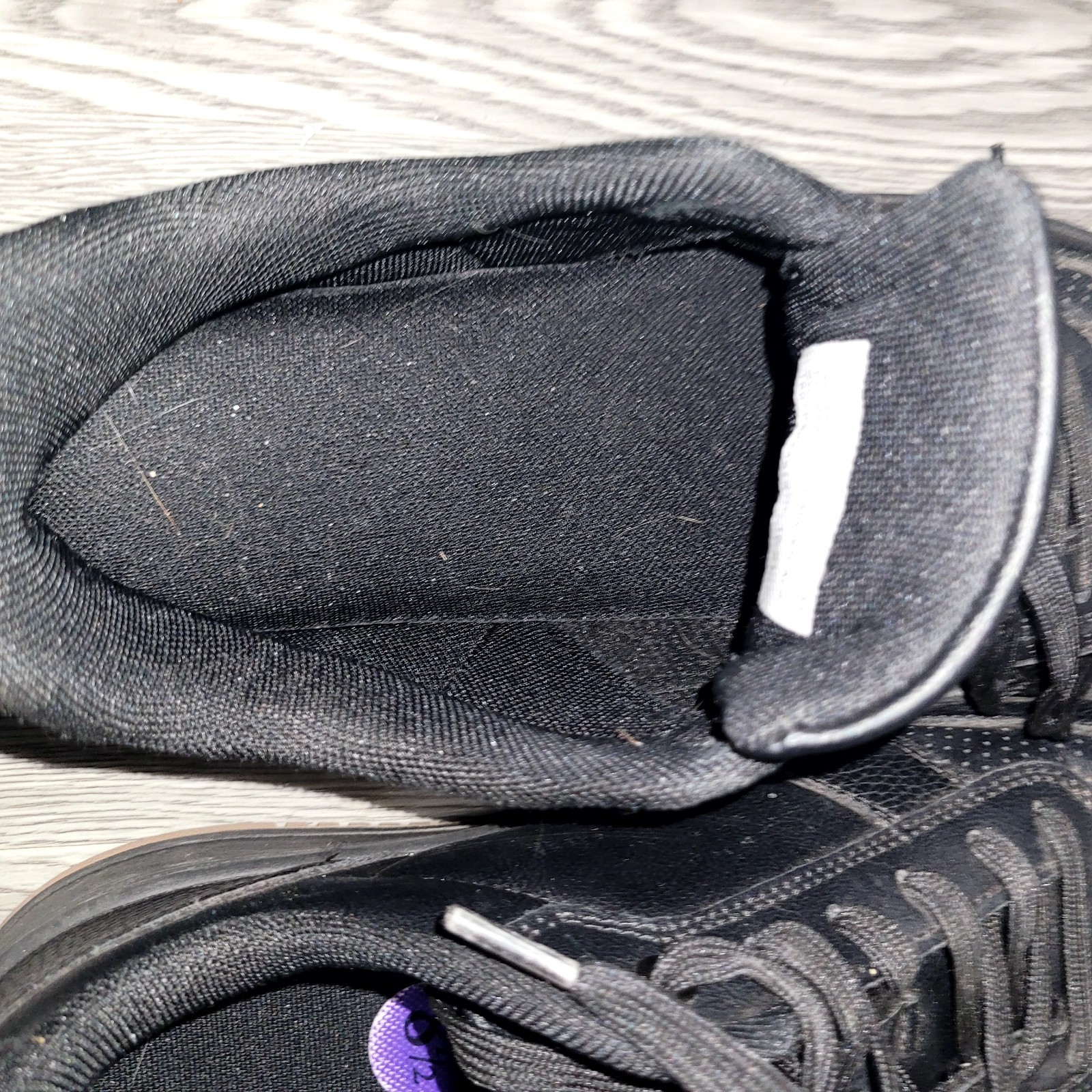 Levi’s Black Low Top Sneakers Two Horse Brand Lace Up Synthetic Rubber