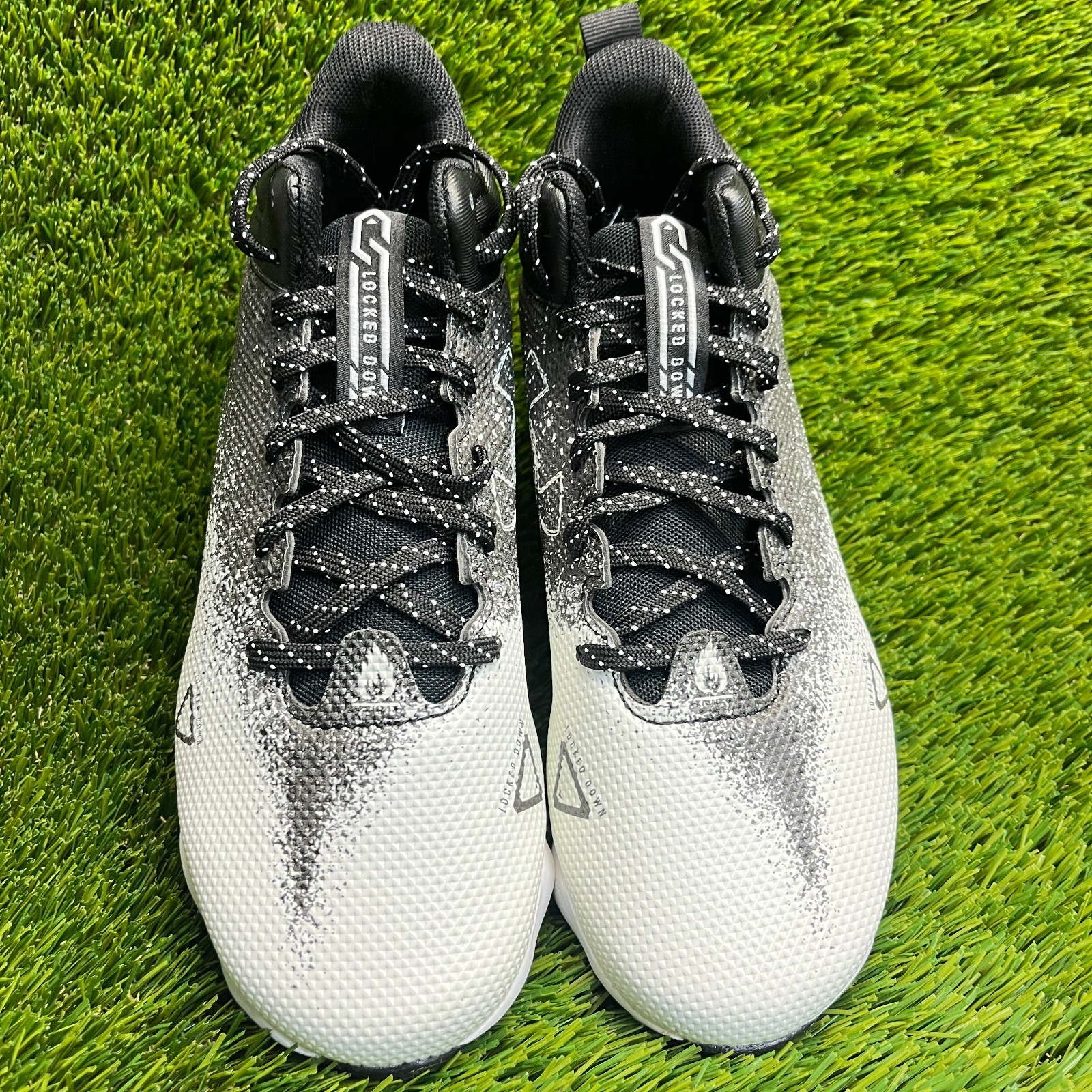 Under Armour Spotlight Franchise RM 2.0 Boys Size 4.5Y Black Football Cleats