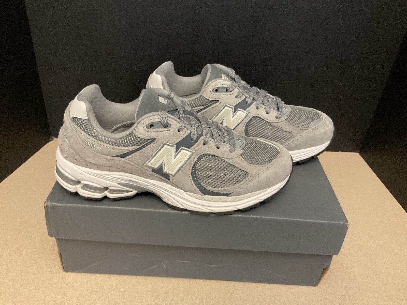 New! Womens New Balance 2002R Grey/Grey/White Athletic Shoes. Size 6.5. Nice!