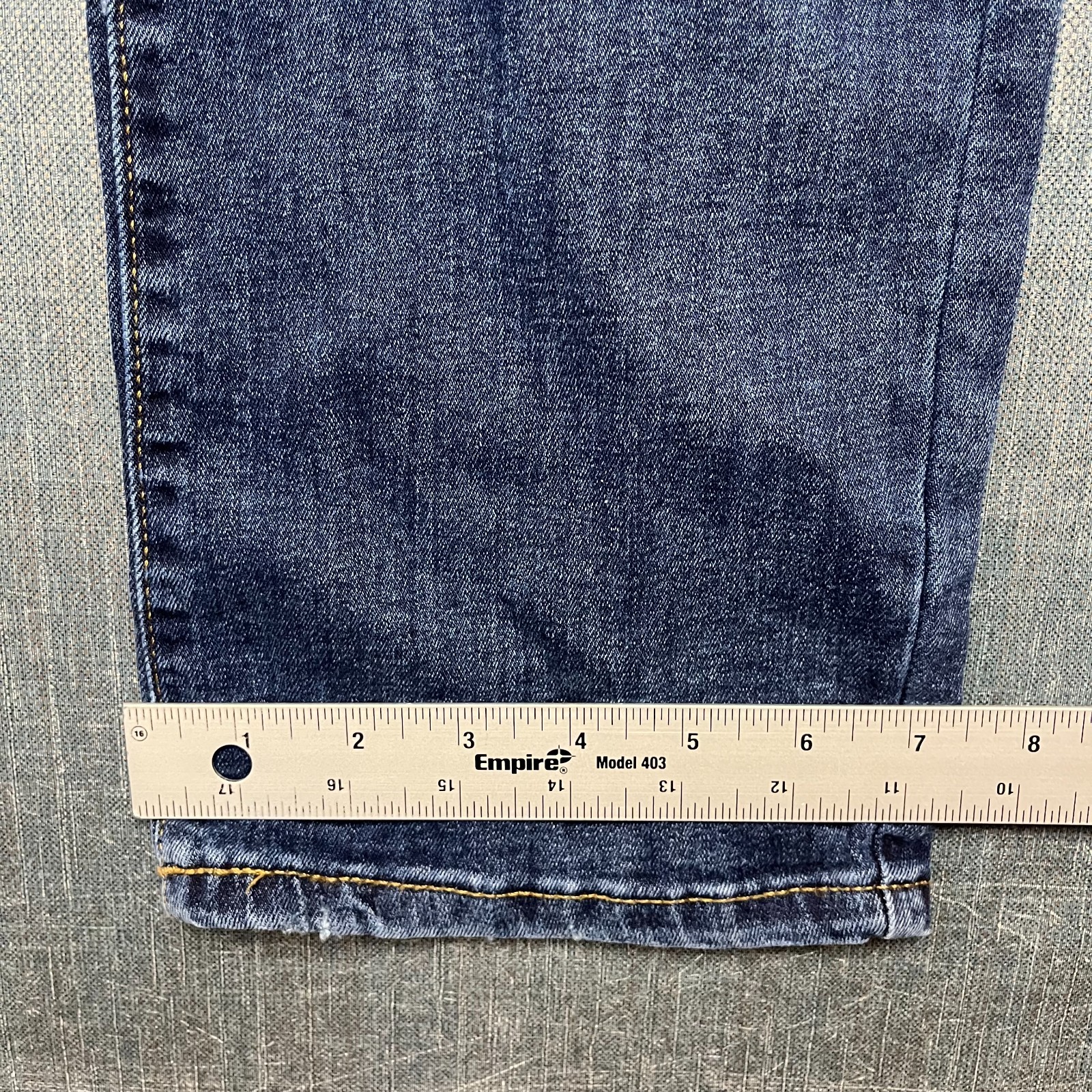 Lucky Brand 223 Men’s Jeans Size 32×32 Blue Denim Dark Wash Straight-Leg