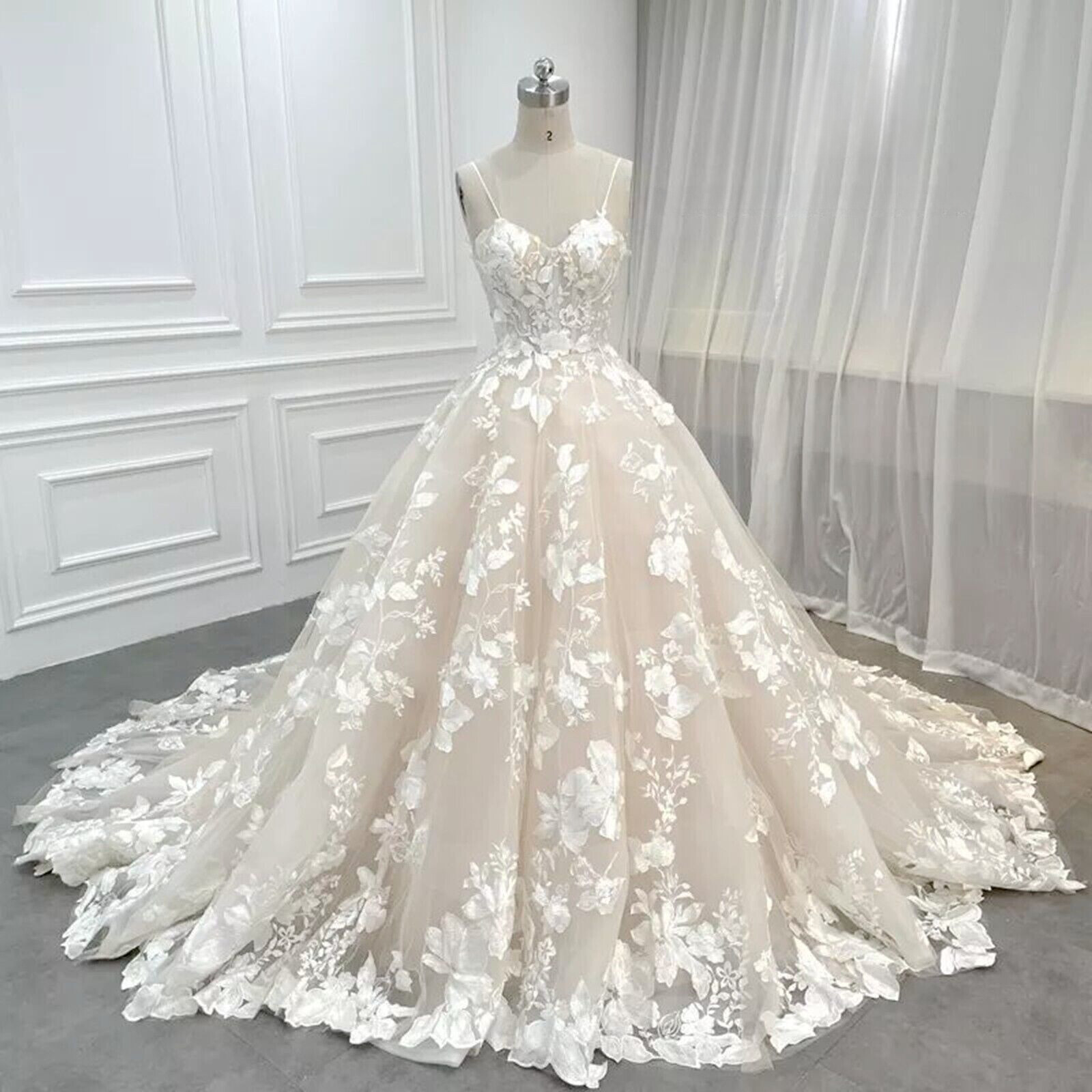 Exquisite Ivory Wedding Dresses Seep train Lace Applique Soft Tulle Bridal Gowns