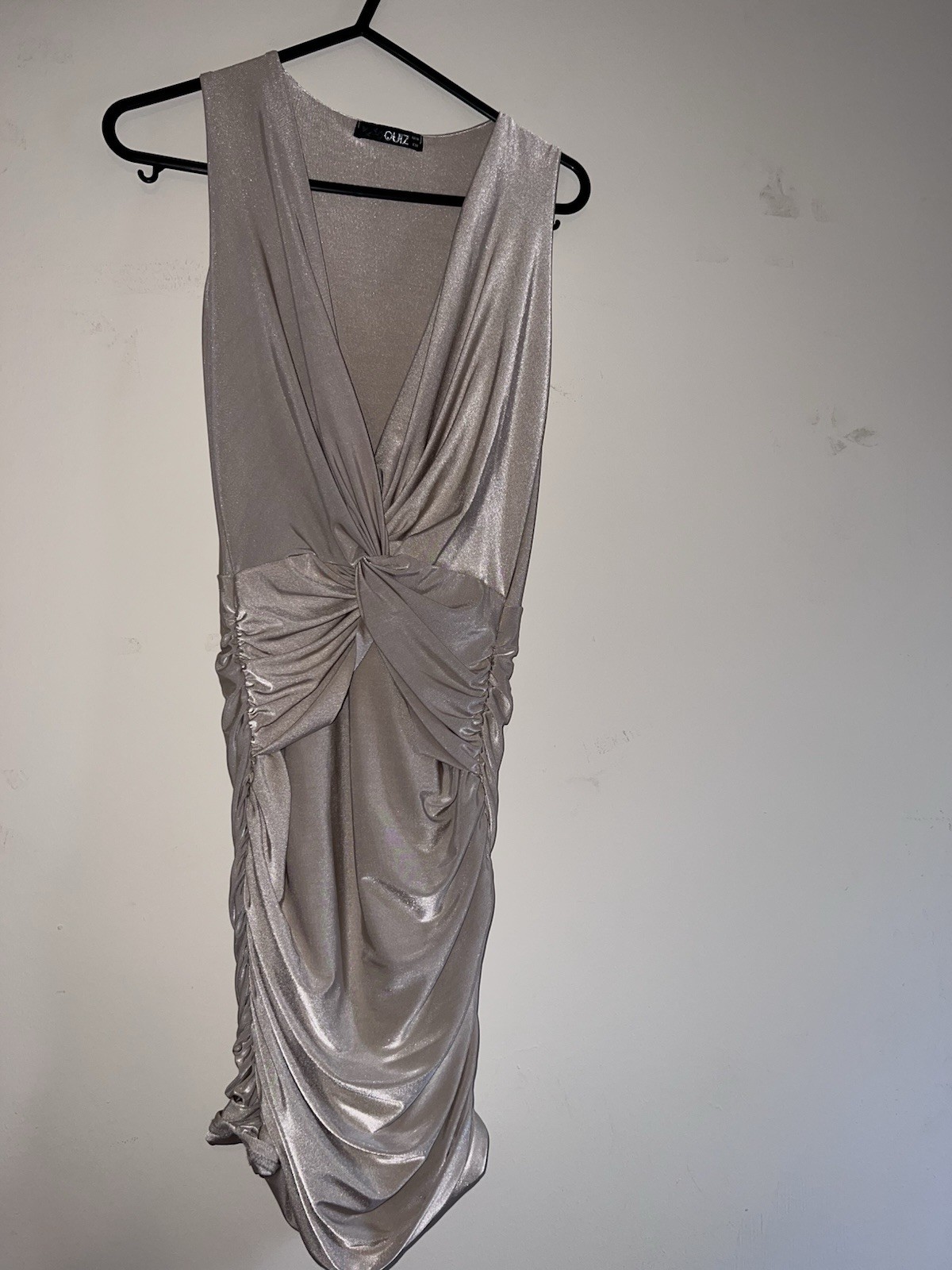 Quiz Beige/Champagne Ruched Plunge Neckline Draped Waist Dress Stretch Size 10