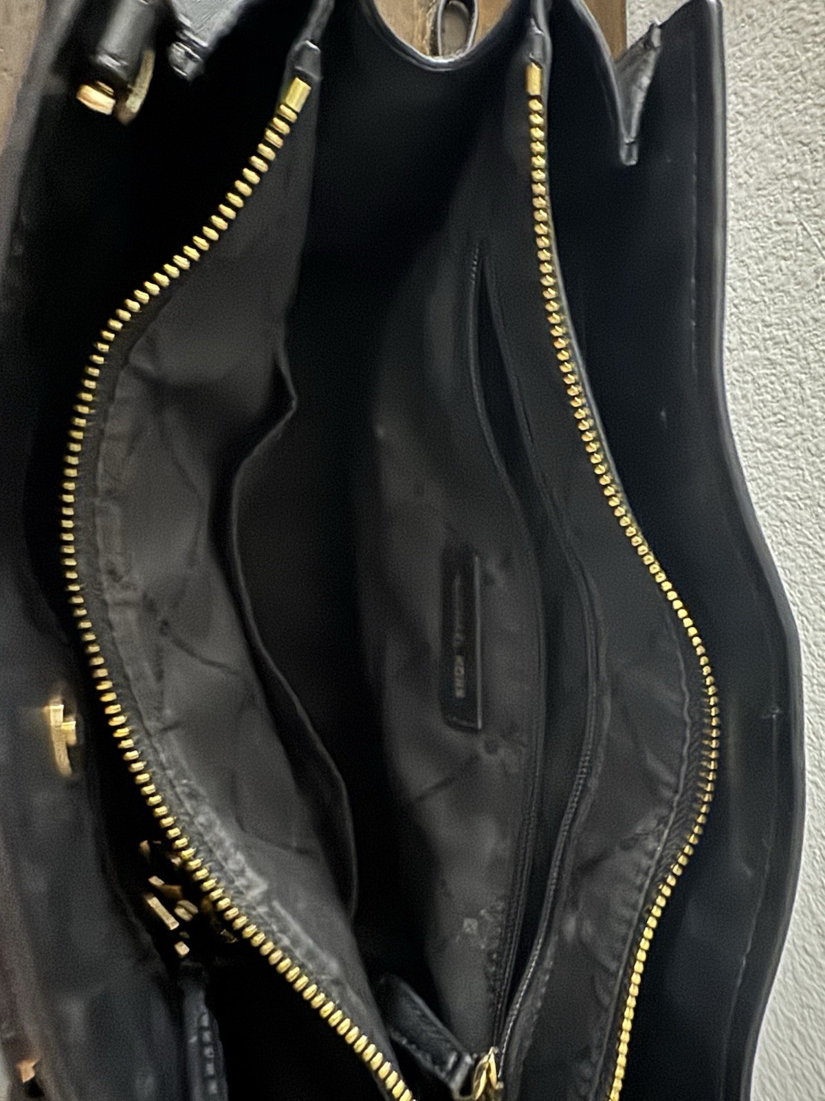 Michael Kors purse and wallet set