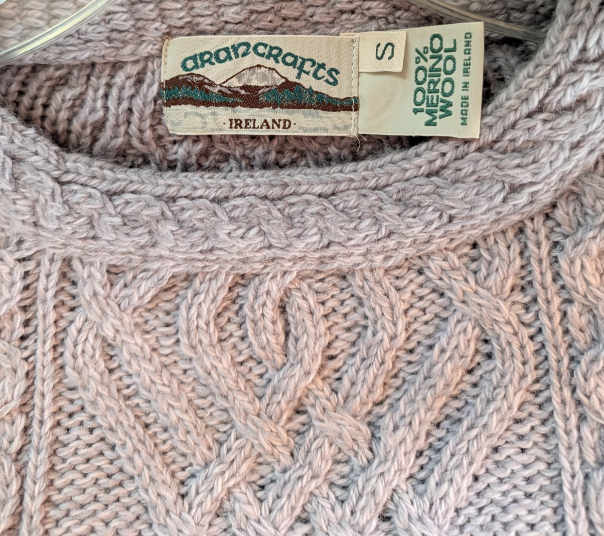 BEAUTY! ARAN CRAFTS MERINO WOOL SWEATER S CABLE PERIWINKLE