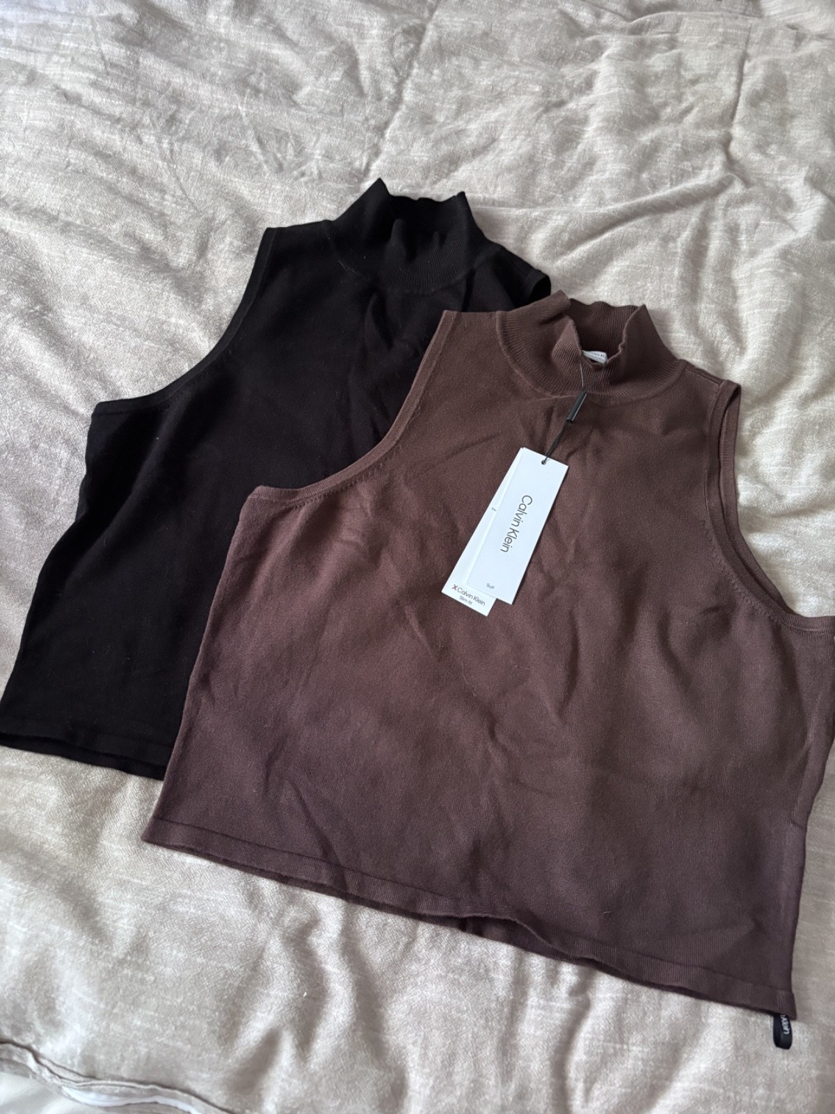 NWT Calvin Klein Sleeveless Turtleneck Suit Tops – Size L – 2 pieces
