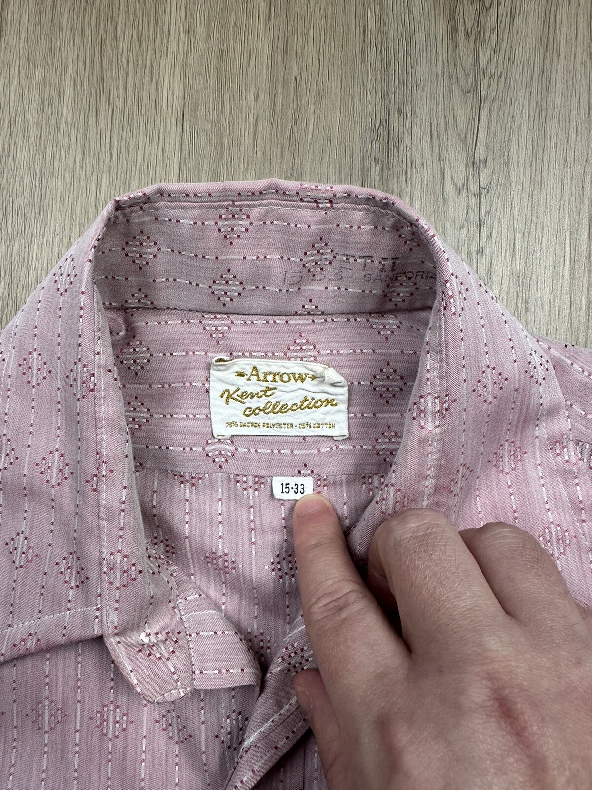 VINTAGE Arrow Kent Collection Light Red Pink Pinstriped Pocket Shirt Size 15-33