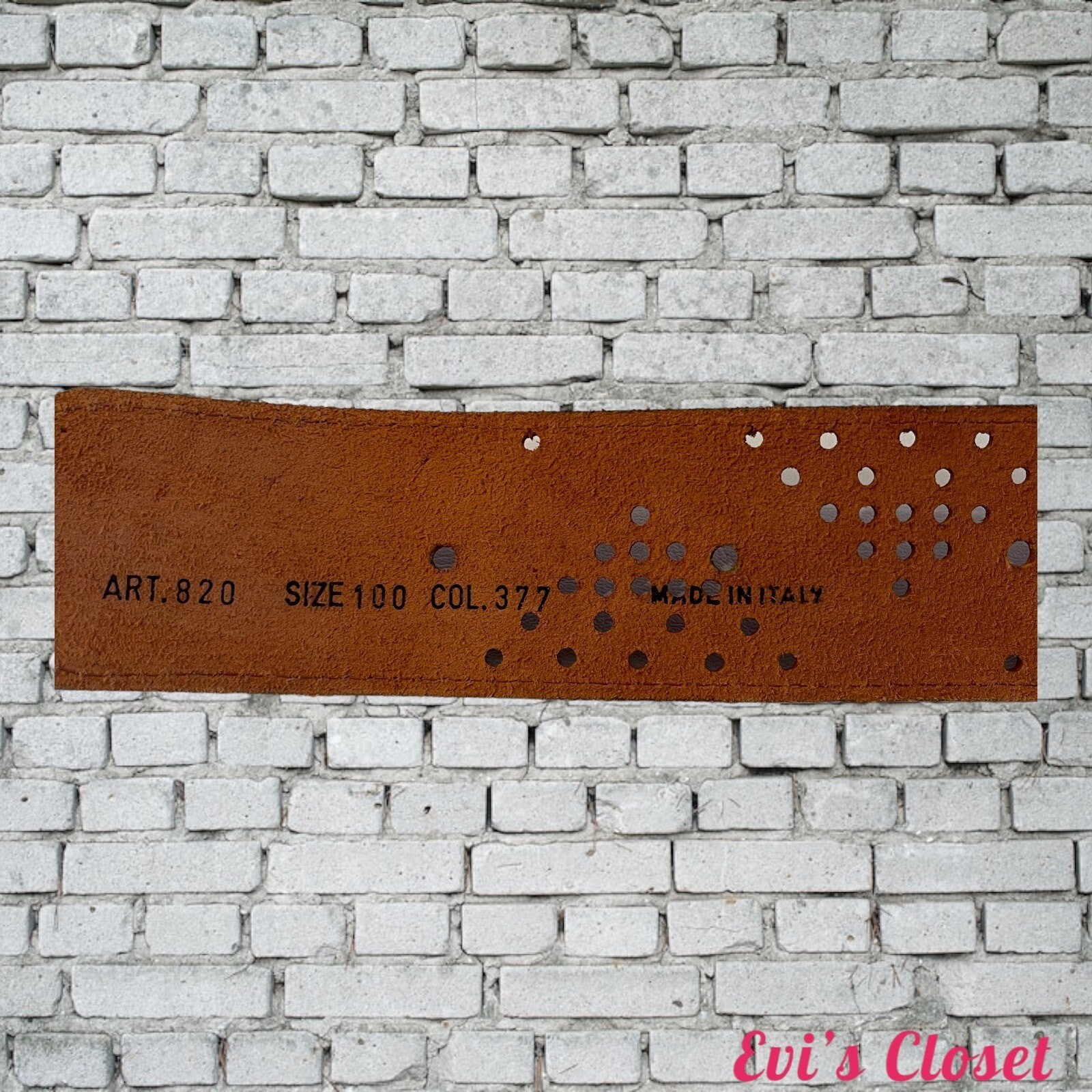 UNIQUE WOMEN’S VINTAGE PERFORATED DESIGN LEATHER BELT SIZE 32″ Check Description