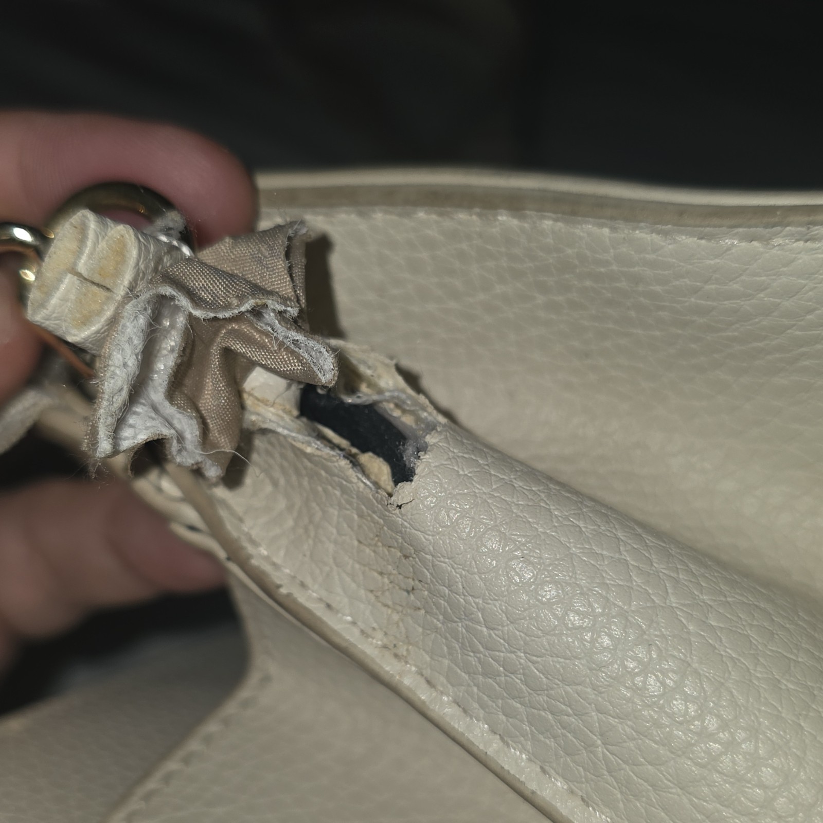 Steve Madden Women’s Small Beige Logo Crossbody Zip/Magnetic Chain Detach Strap