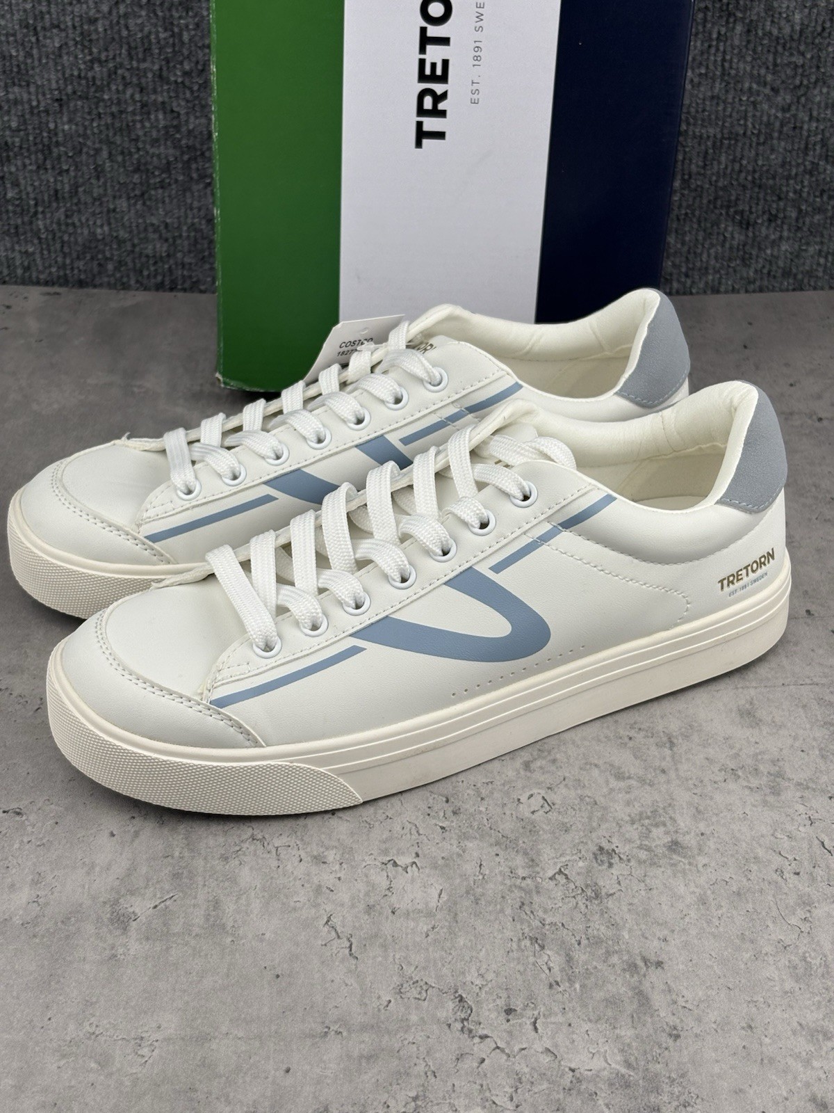 Tretorn “Serve” Women’s White/Blue, Size 8.5, Memory Foam Footbed Sneaker NEW!!
