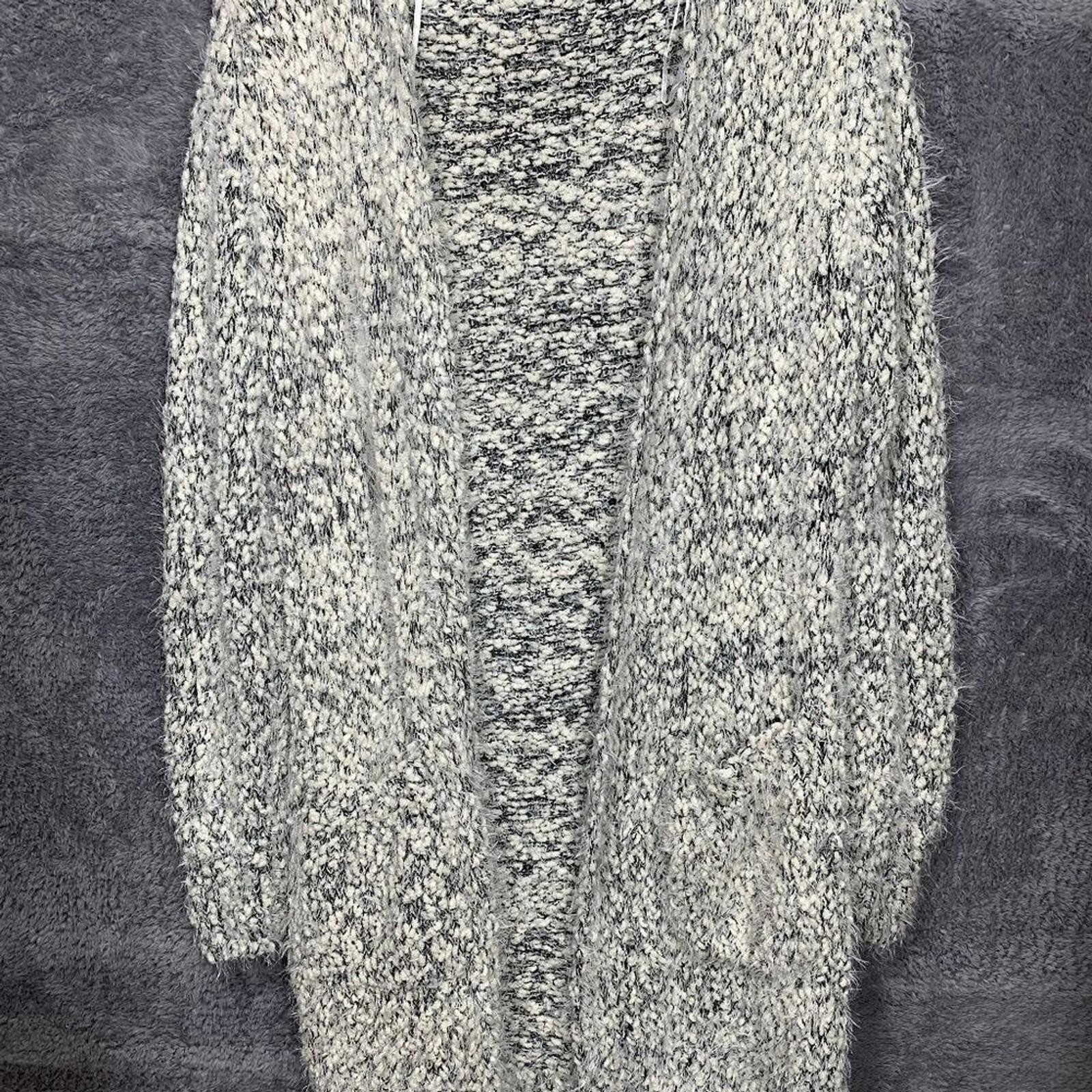 Alya Women’s Long Open Front Cardigan Size S Gray Black Fuzzy Knit Pockets Style