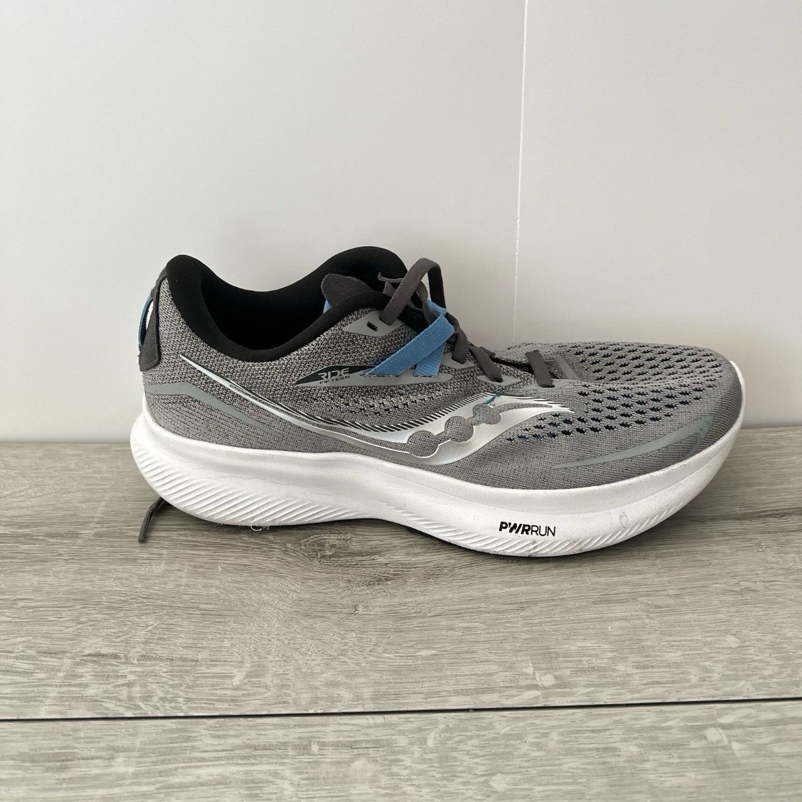 Saucony Ride 15 Men’s Size 7 Gray Running Walking Athletic Shoes PWRRUN