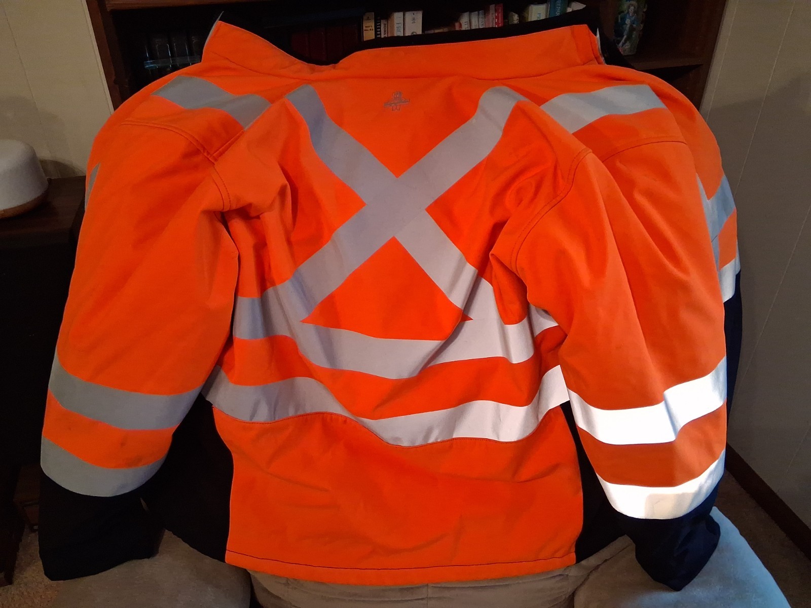 RefrigiWear Hi Vis Insulated Softshell Jacket Men’s XL Orange Black Coat 0496R