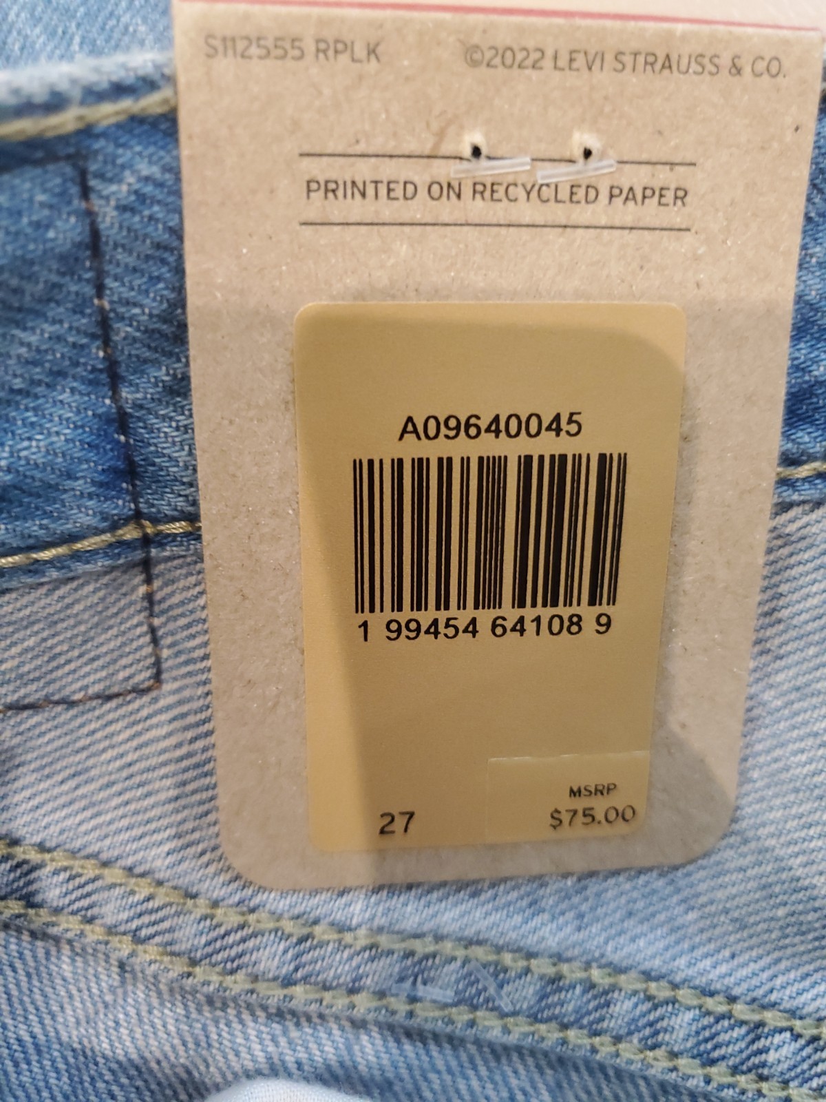 Levi’s Women’s Low Pro Mid Rise Jeans , Straight Leg , Medium Wash Size 27 NEW