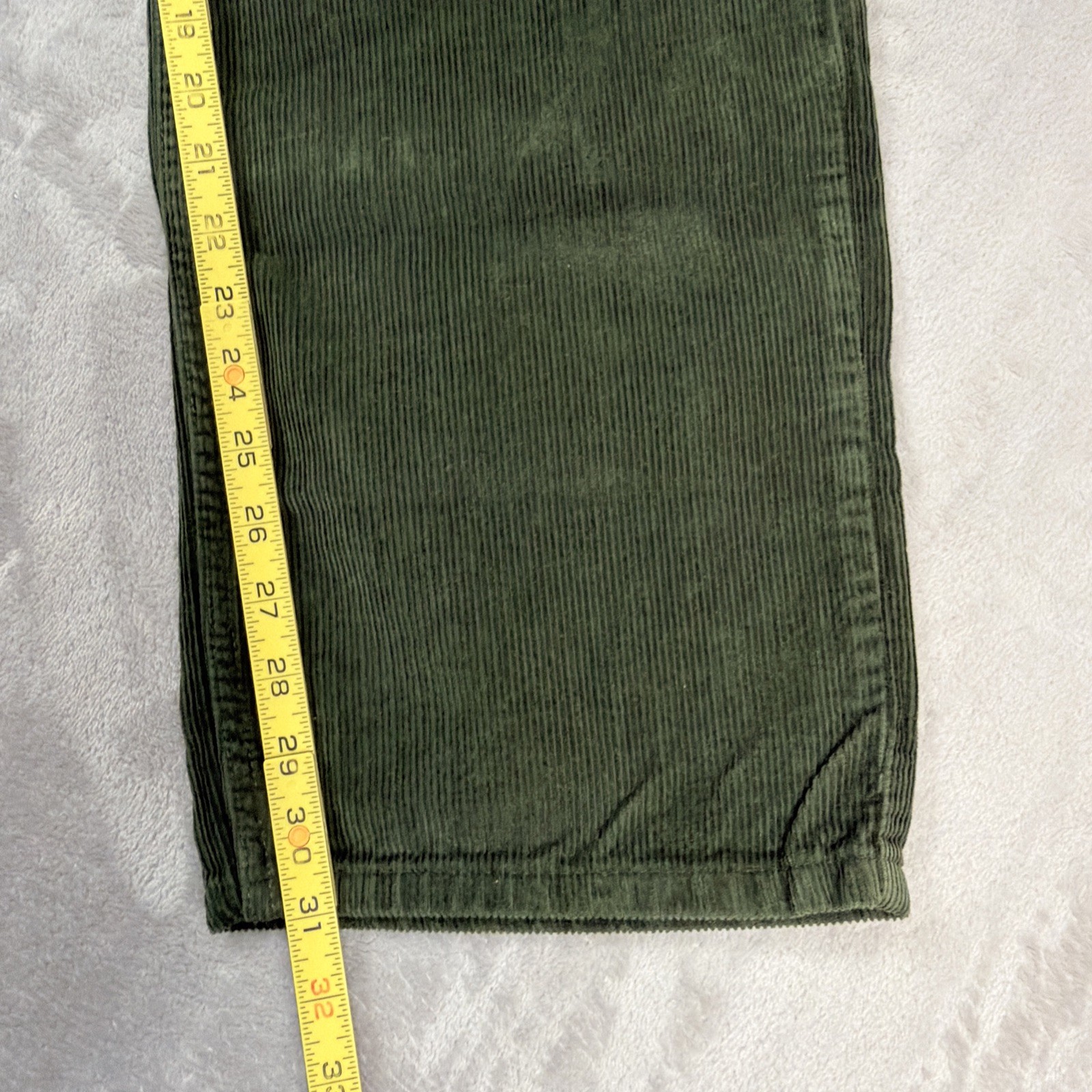 Levi’s 565 Loose Straight Corduroy Jeans Men’s Size 34×32 Olive Green Y2k Cotton