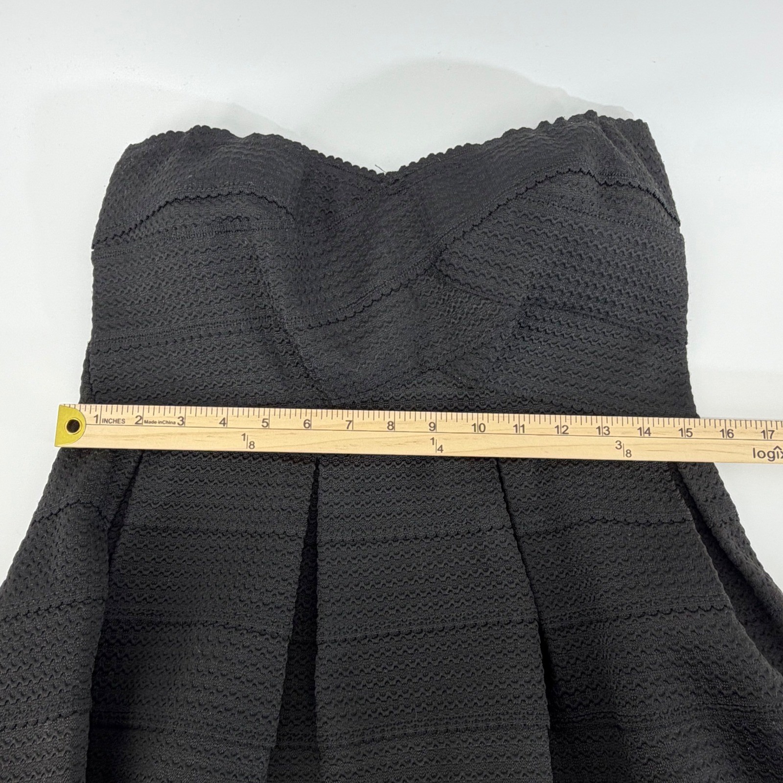 B. Darlin Black Strapless Sweetheart Textured Fit and Flare Dress 13/14