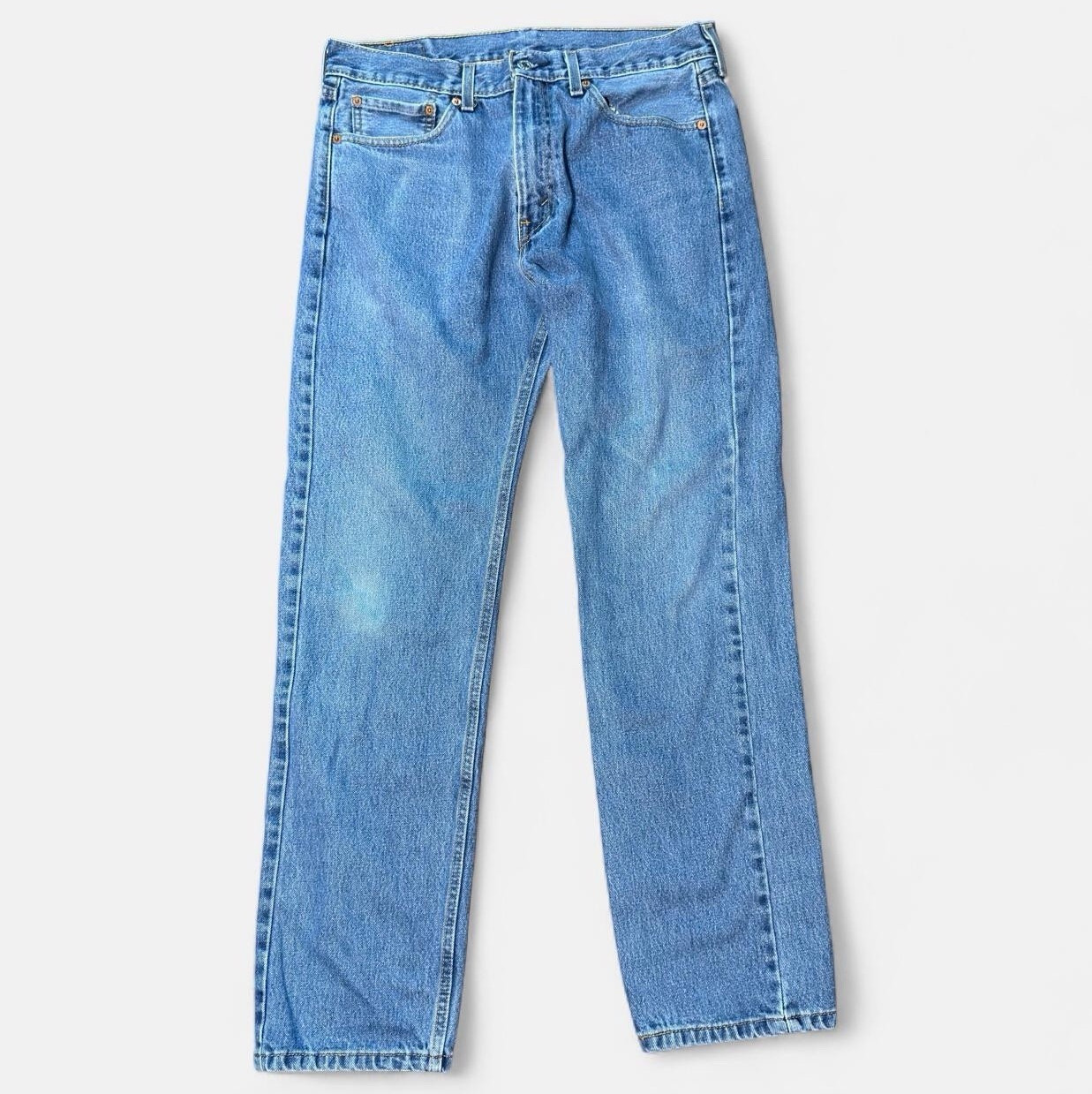 Levi’s Men’s Blue Light Wash Denim Straight Fit Jeans 5-Pocket Mid Rise
