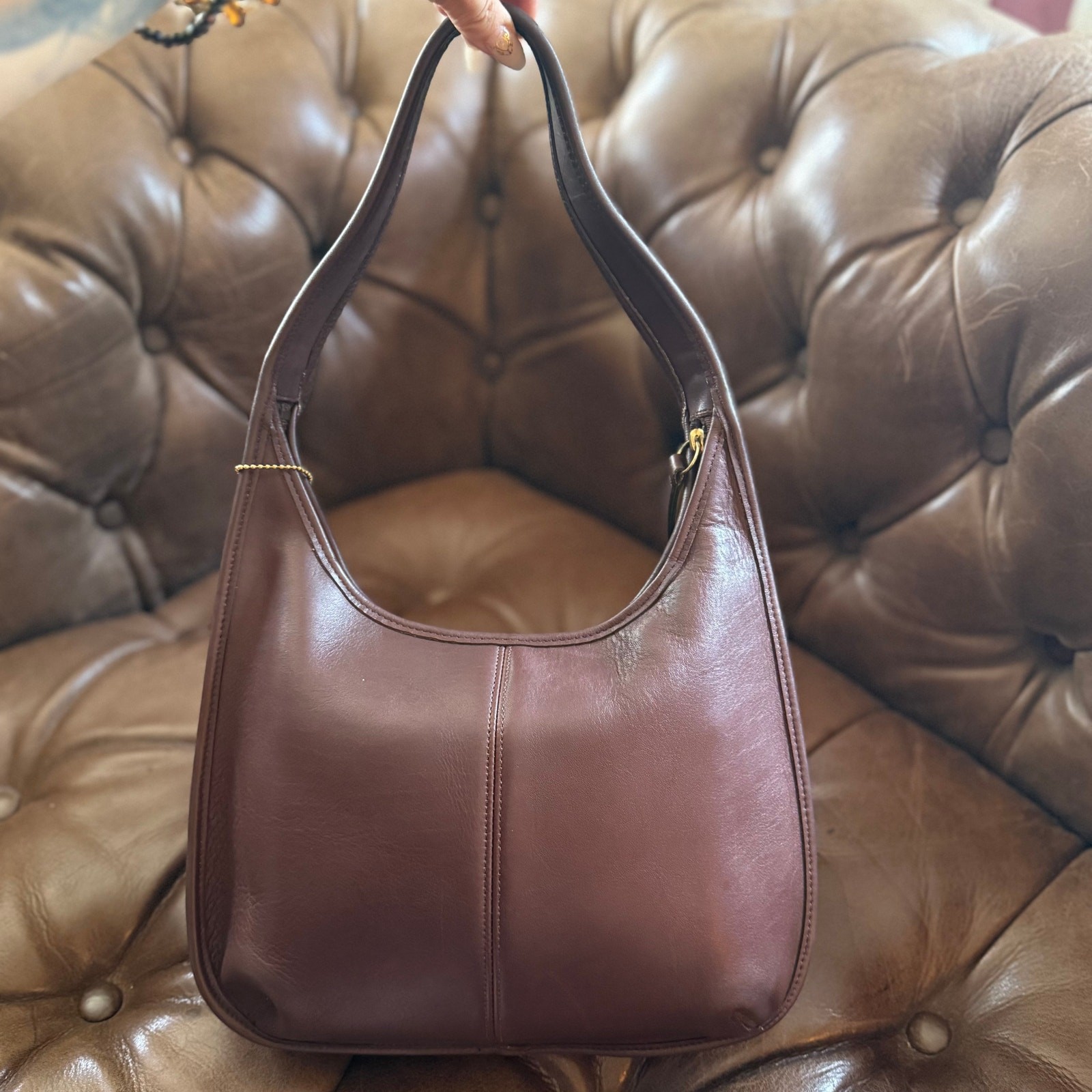 Coach Vintage 1997 Ergo 9025 Mahogany Glovetanned Leather Hobo