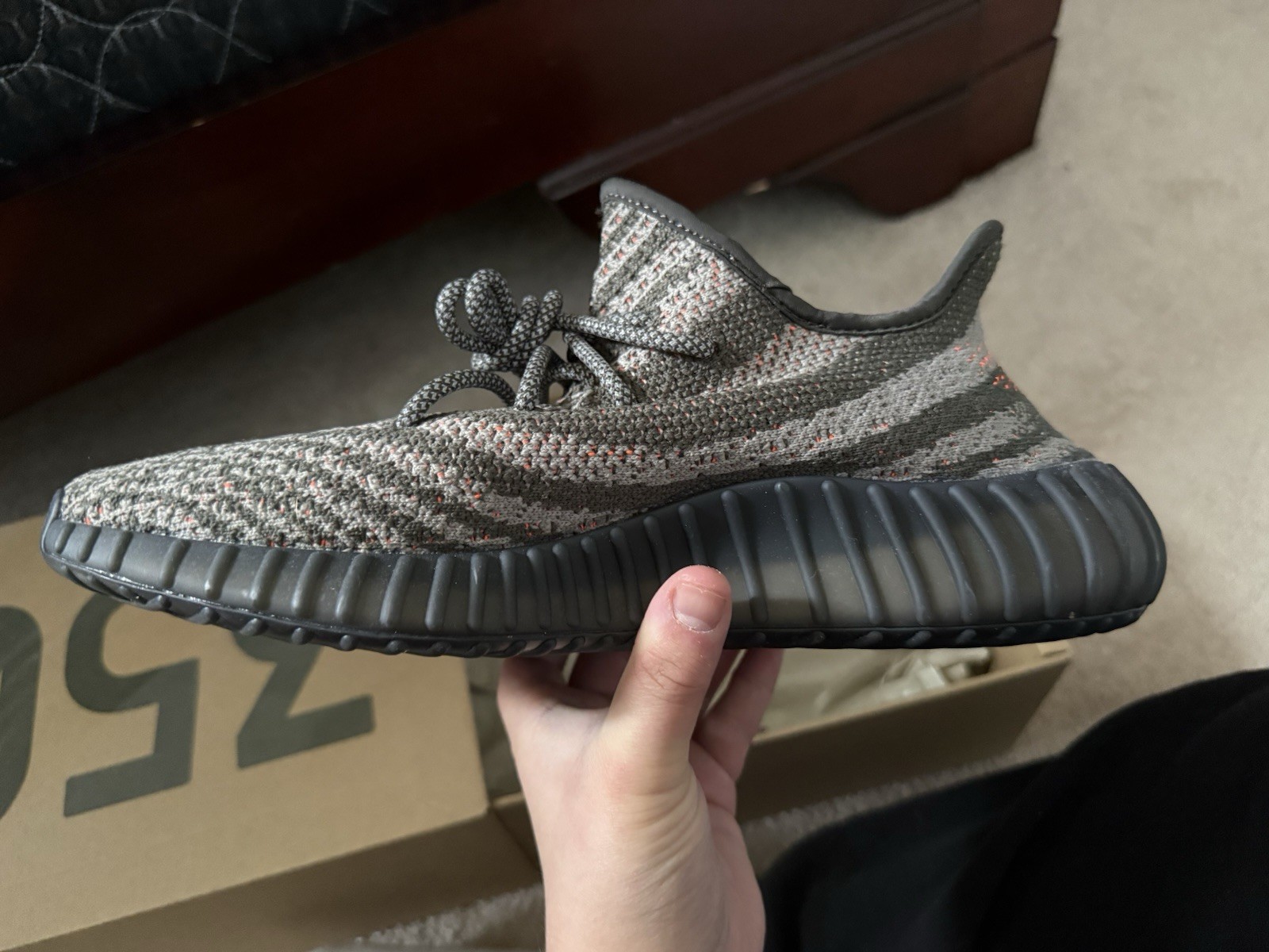 adidas Yeezy Boost 350 V2 Carbon Beluga Low Top HQ7045 Gray Orange Black