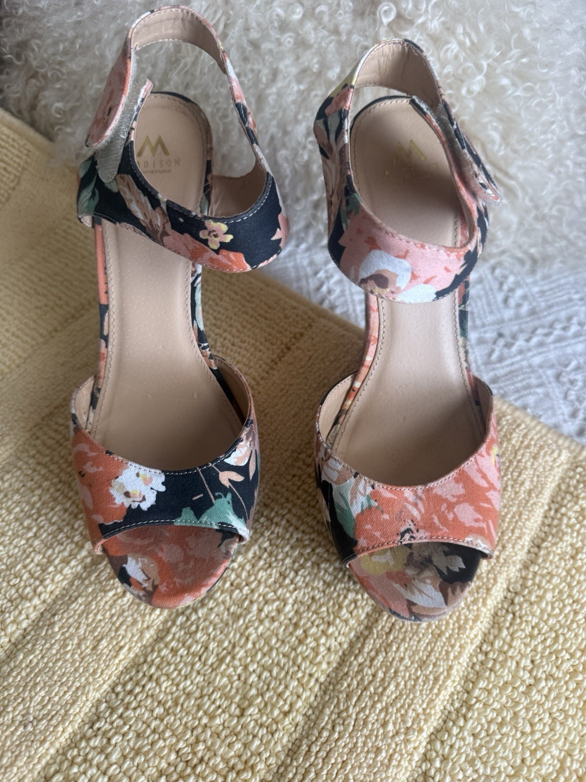 Shoe Dazzle Floral Open-ToeAnkle Strap Heels in Coral and Black