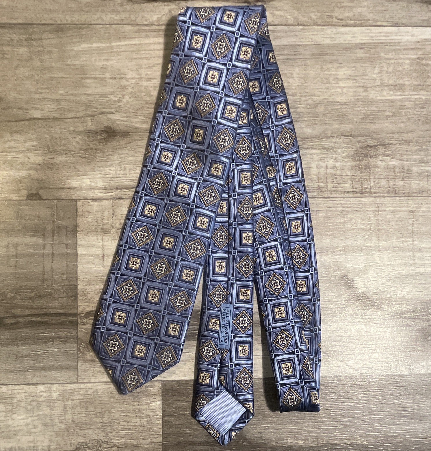 JZ Boulder Men’s Silk Tie Blue & Gold Geometric Floral Pattern 60” USA Made