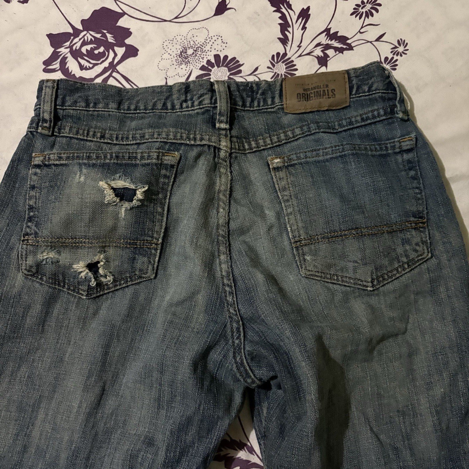 Wrangler Originals Relaxed Boot Distressed Jeans 30×30