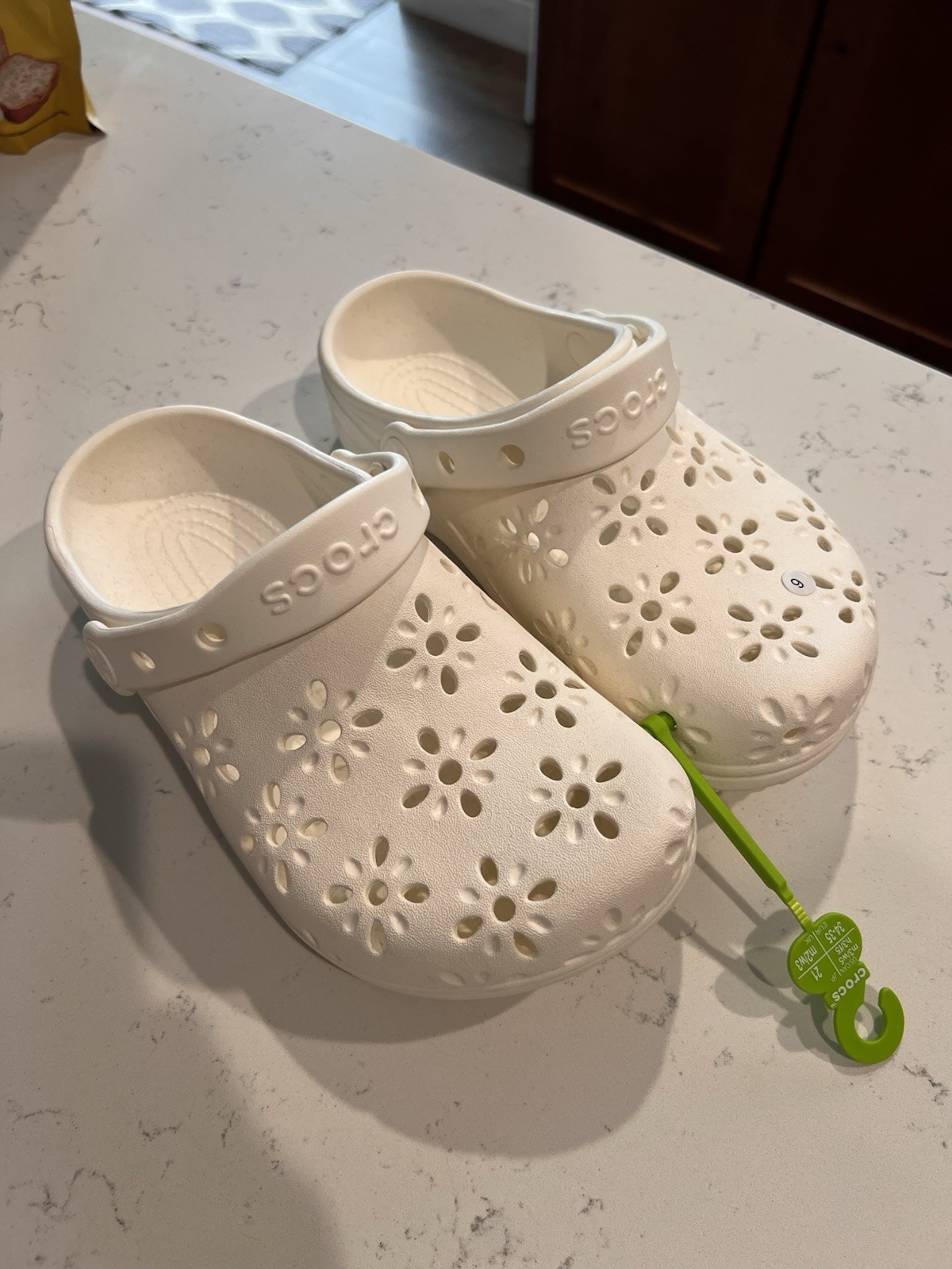 Crocs Classic Floral Cut-Out Clog White Women’s US 5 Slip-On Lightweight
