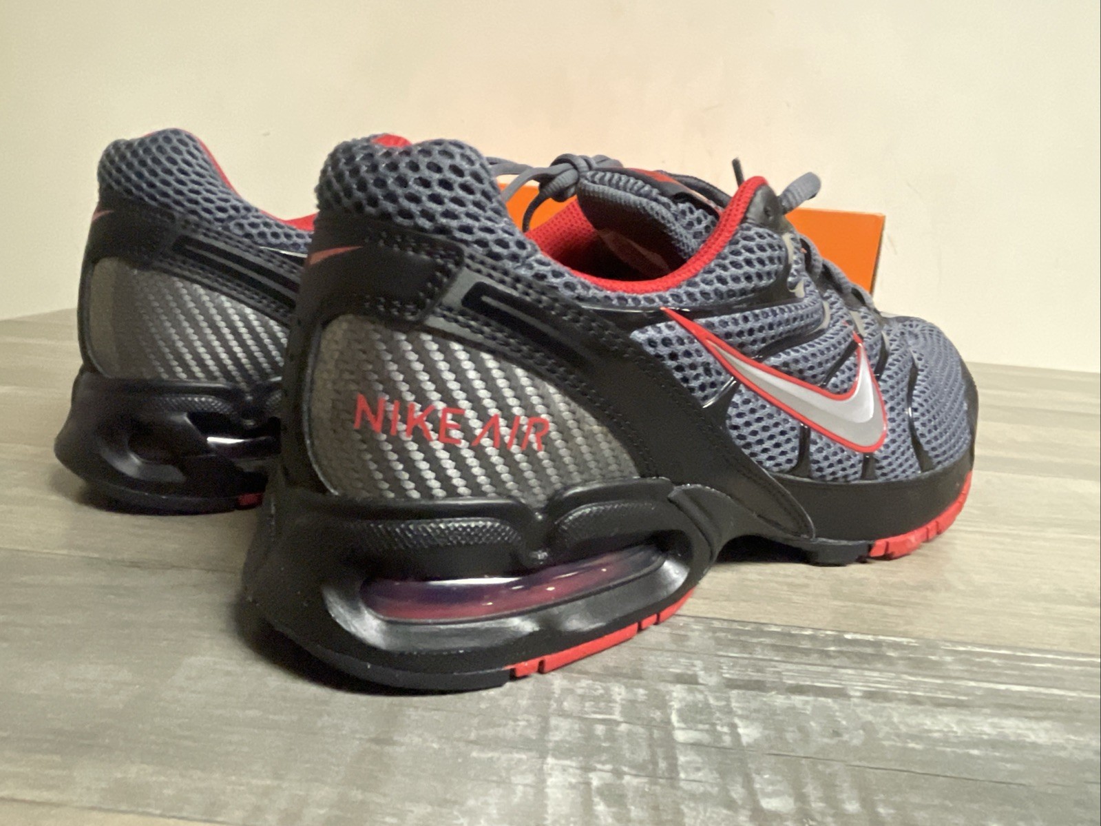 Nike Air Max Torch 4 Dark Grey Metallic Silver Red 343846-006 Men’s Size 9.5