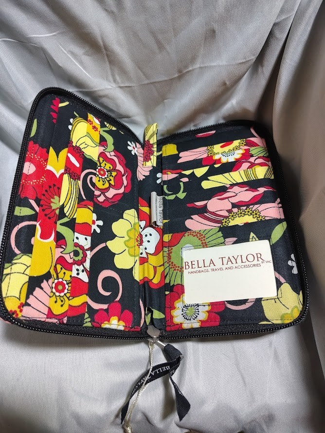 Vintage Bella Taylor Wrist Strap Wallet Vibrant Floral