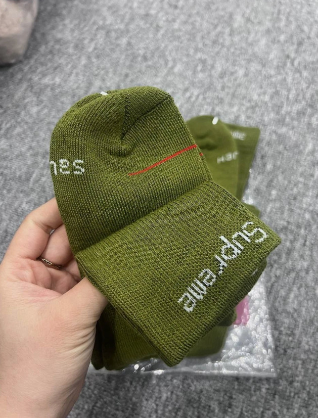 On Sale- Supreme Hanes Crew Socks Green 4 Pack Size 6-12 Streetwear NWT