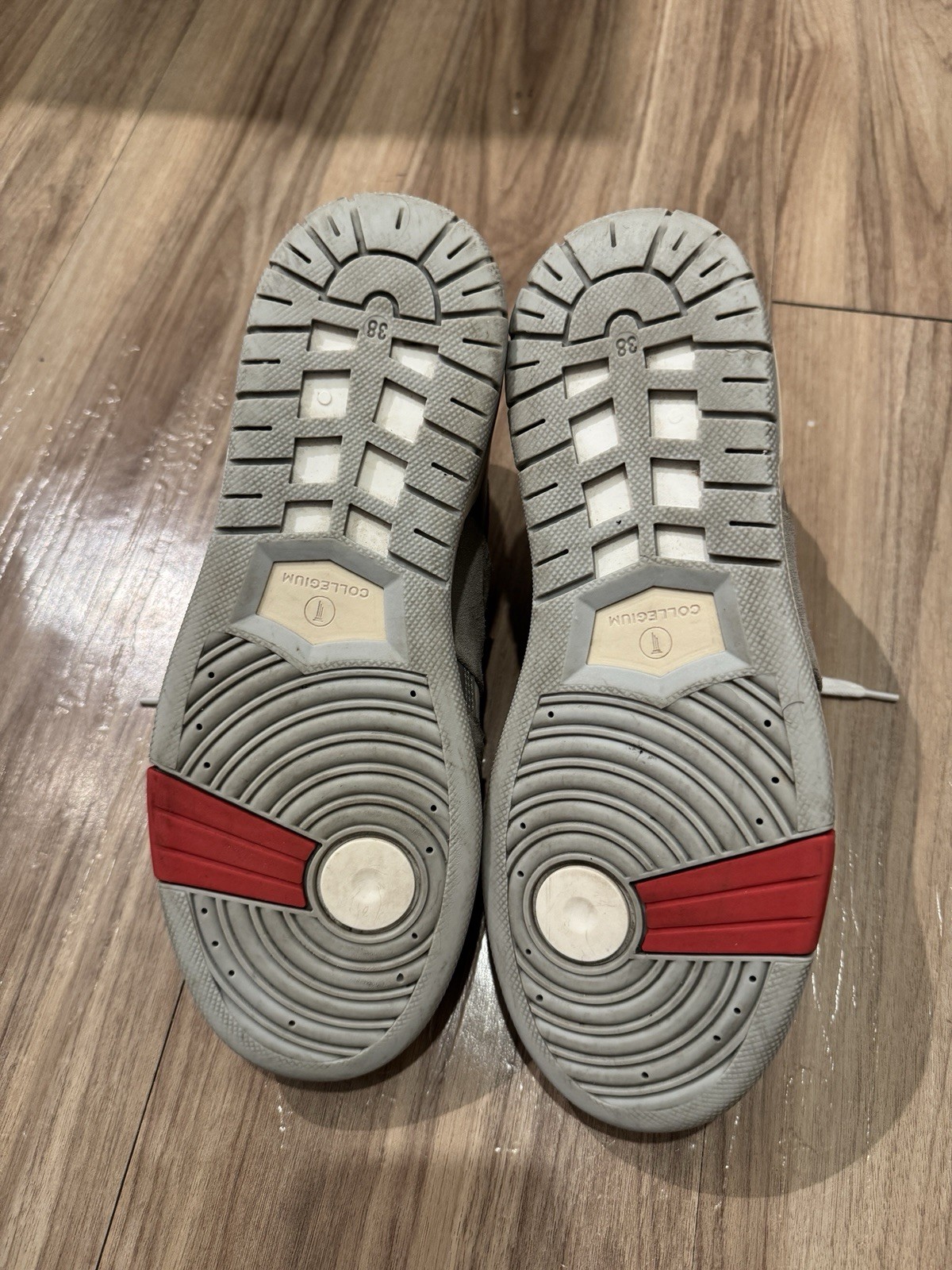 Collegium Devastator Low – Platinum Suede 6.5M/8.0W/38 euro