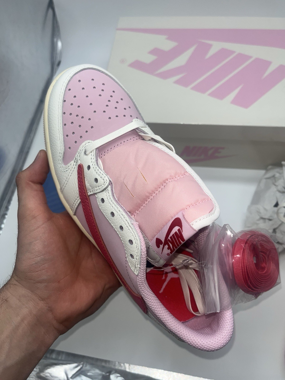 Nike Jordan 1 Low Travis Scott Tropical Pink