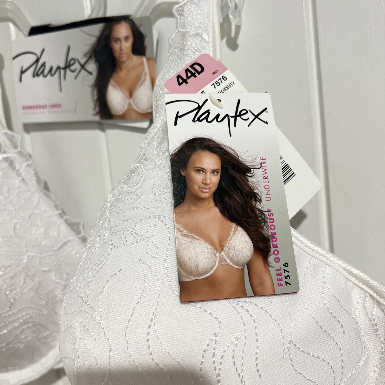 Playtex Gorgeous Lace Embroidered Underwire Support Bra White Style 7576 Sz 44D
