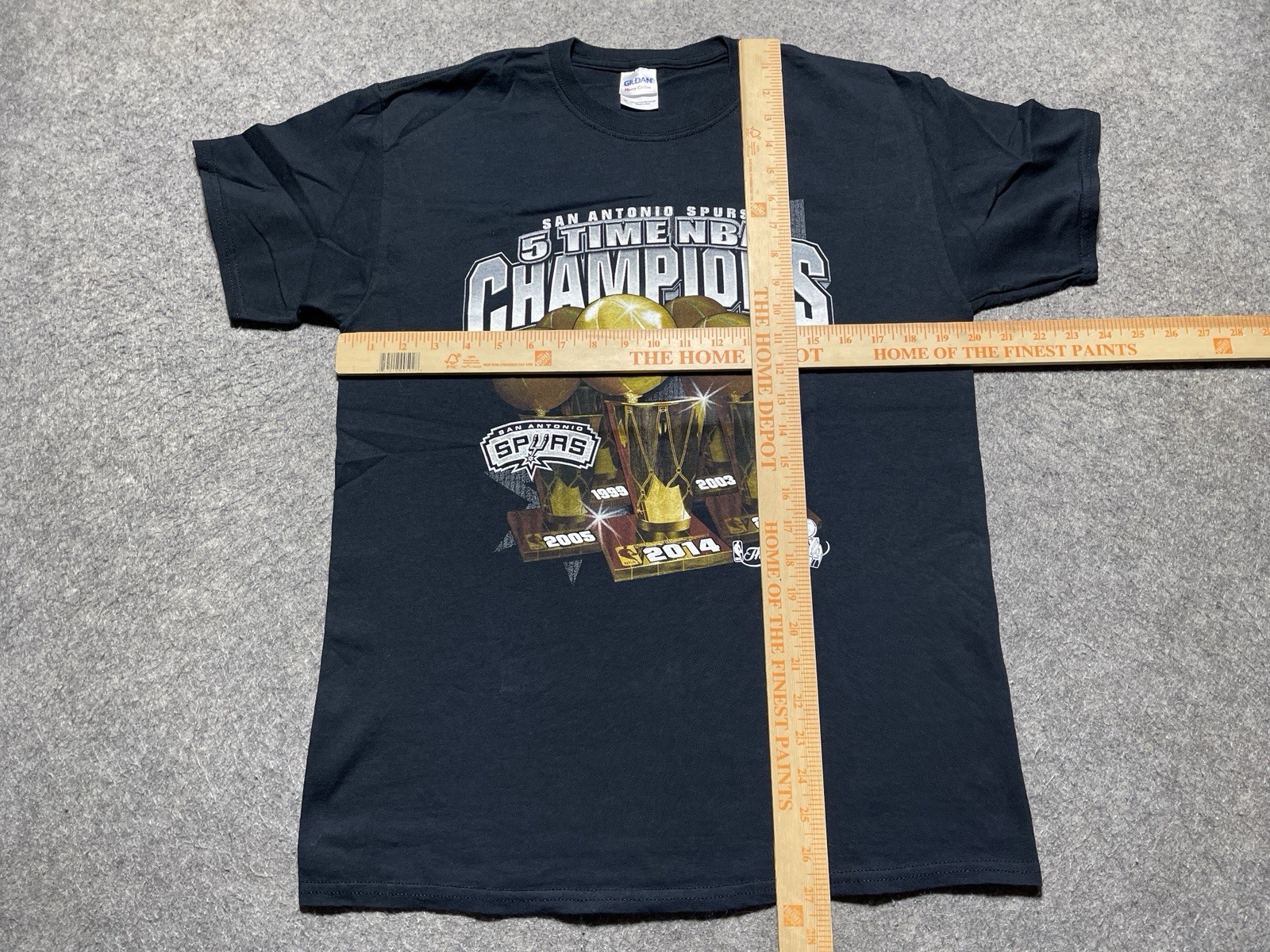 Medium San Antonio Texas Go Spurs Go 5x Champions Shirt NBA Finals Trophies