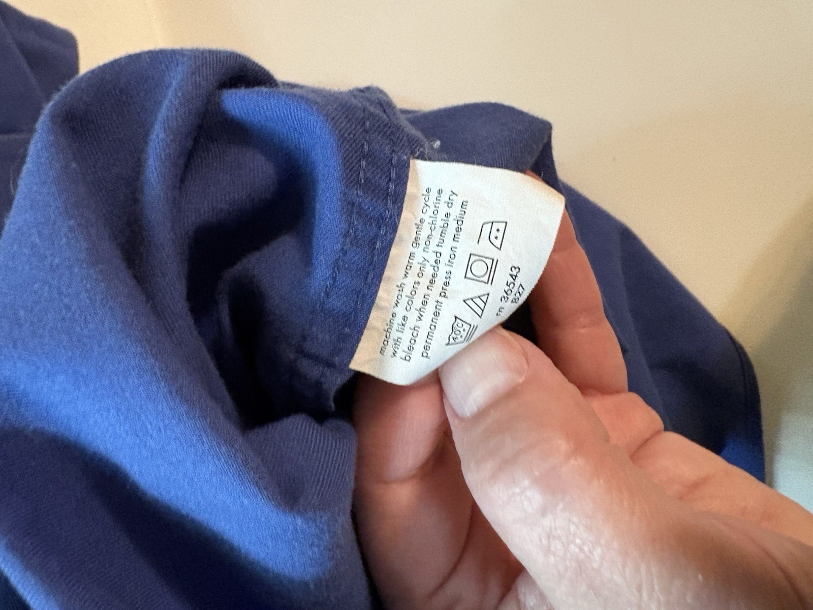 IZOD Wrinkle Resistant Twill Solid Blue Dress Shirt Button-Down 17.5 34/35
