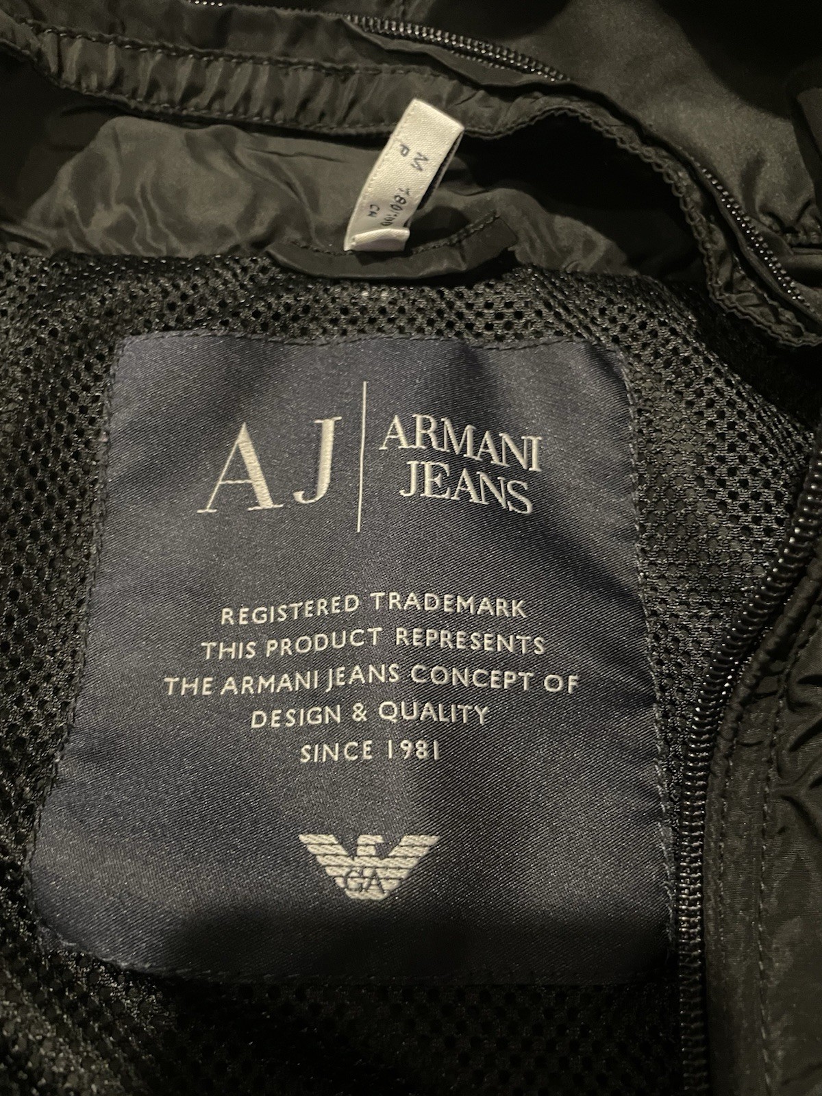 Armani Jeans Men’s Black Hooded Full Zip Puffer Jacket Size M Short