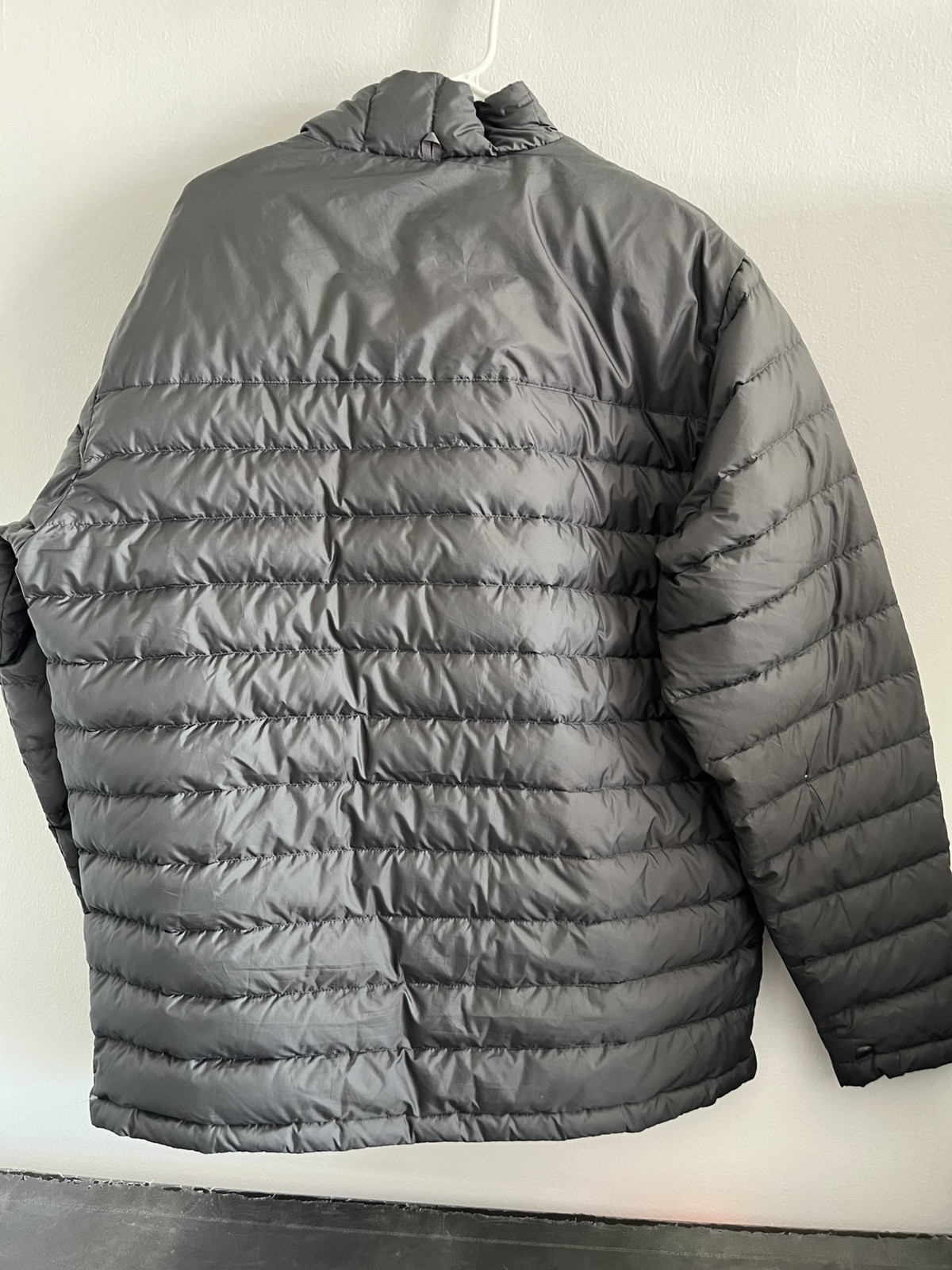 Patagonia Tres 3-in-1 Parka (Zip-Out Down Jacket ONLY) – Forge Grey Size XL Men