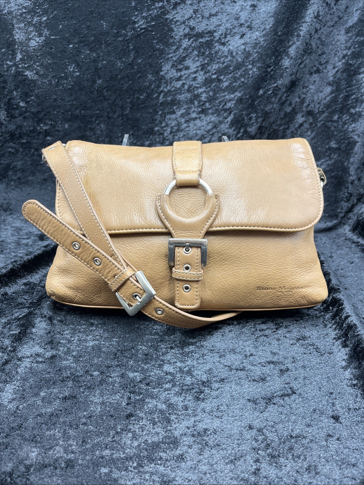 Stone Mountain Genuine Leather Shoulder Bag Buckle Accent & Key Fob Vintage