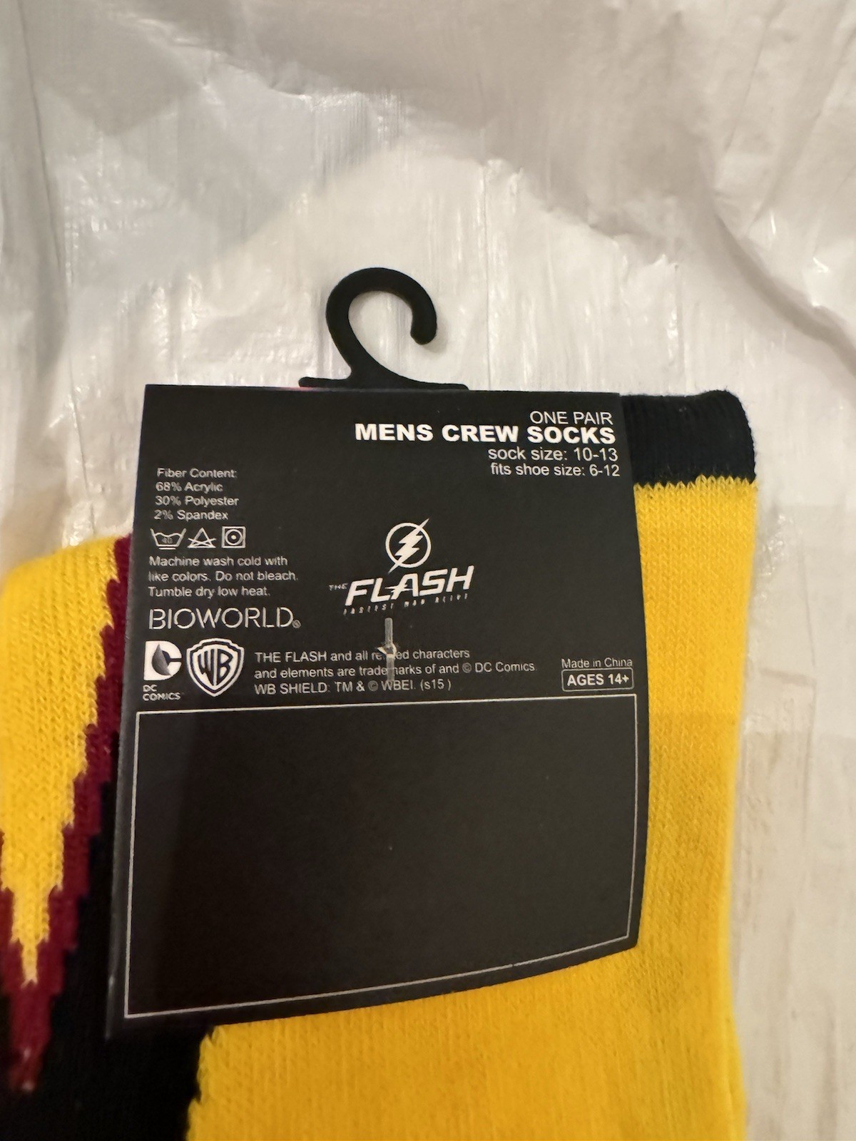 TheFlash MensCrewSocks Yellow Lightning DCComics Bioworld NWTSize10-13 Lootcrate