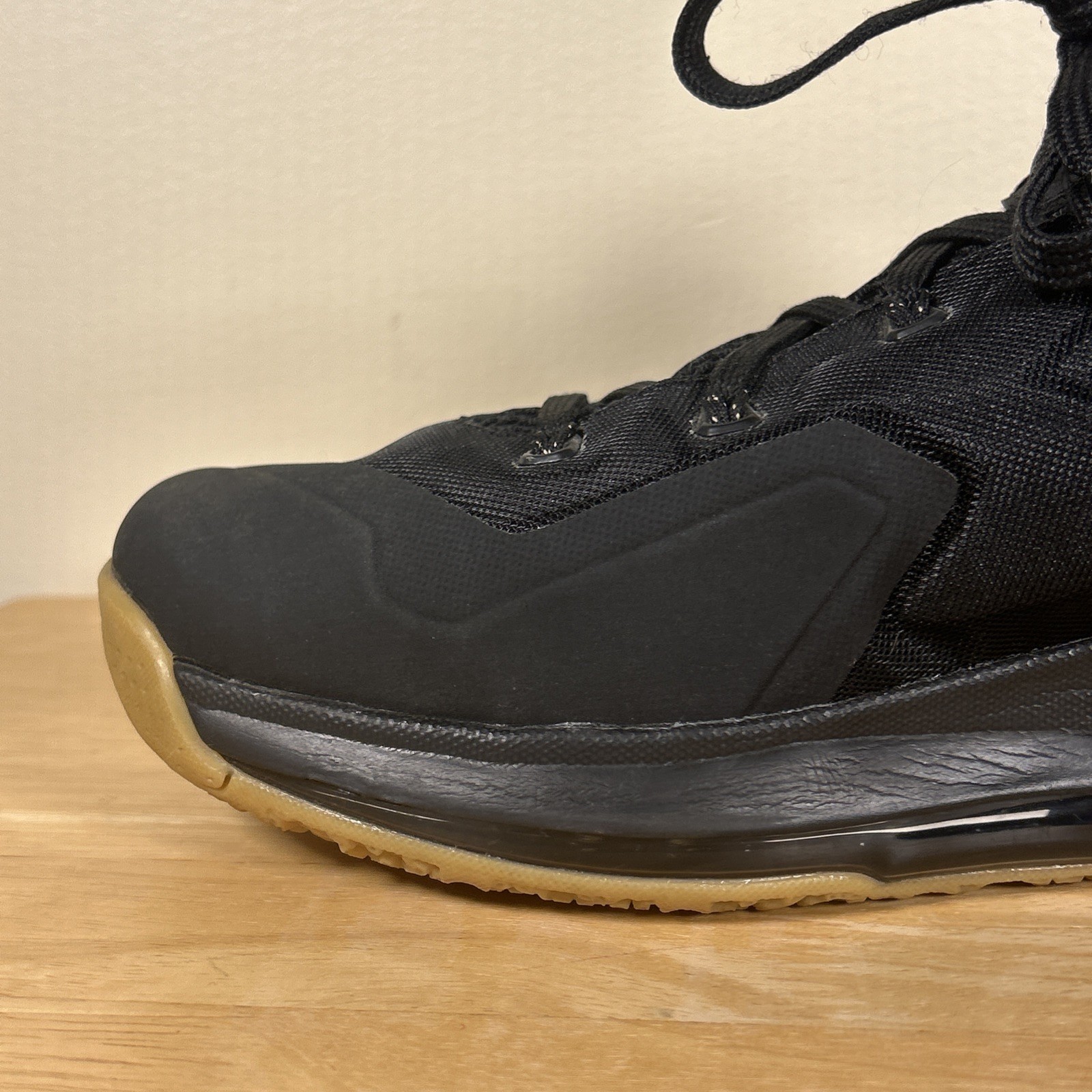 Size 10 – Nike Max LeBron 11 Low Gum Black Leather (642849-078) w/ Original Box