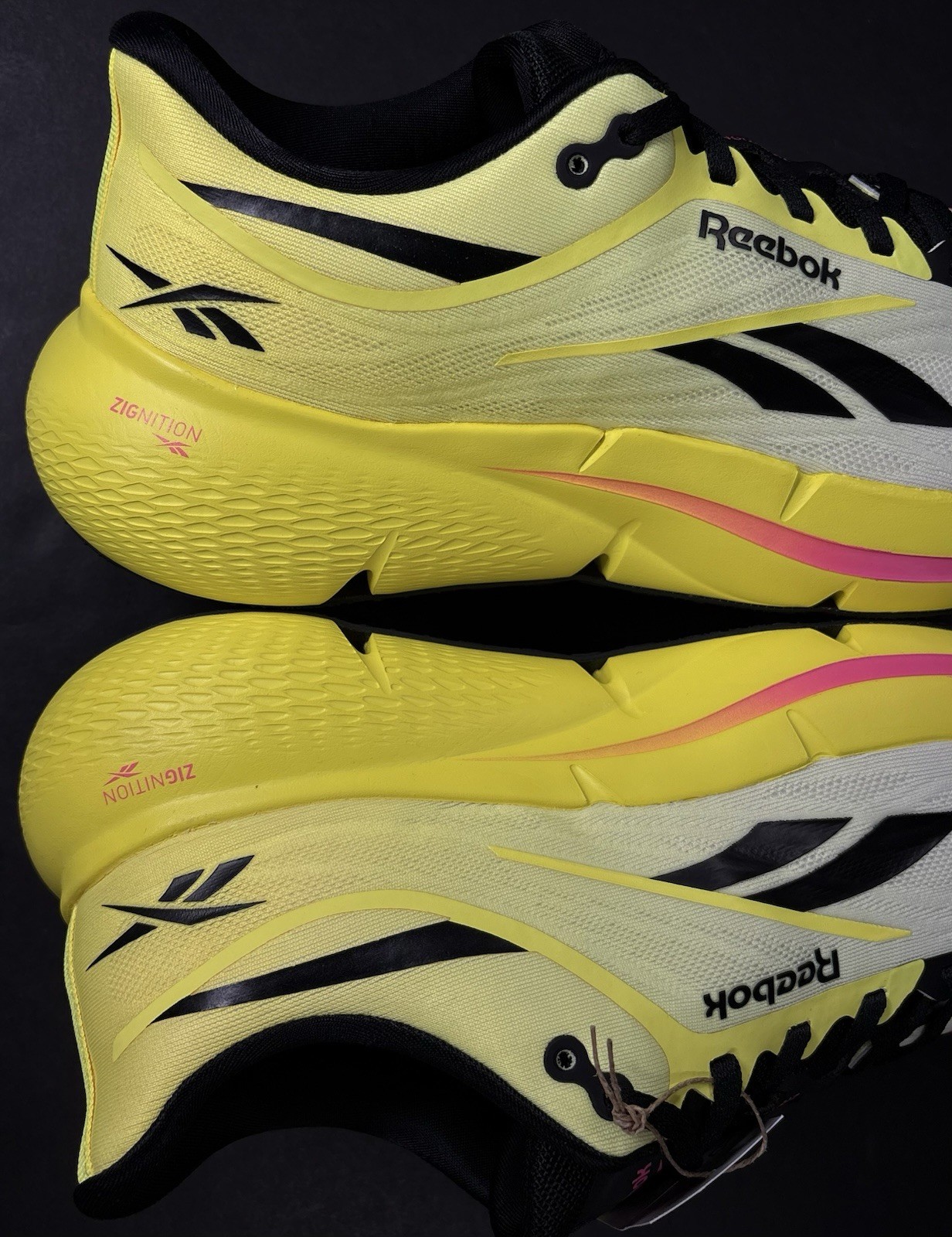Reebok Zignition Electric Yellow Black Mens Size 9 Max Cushion Running Shoes