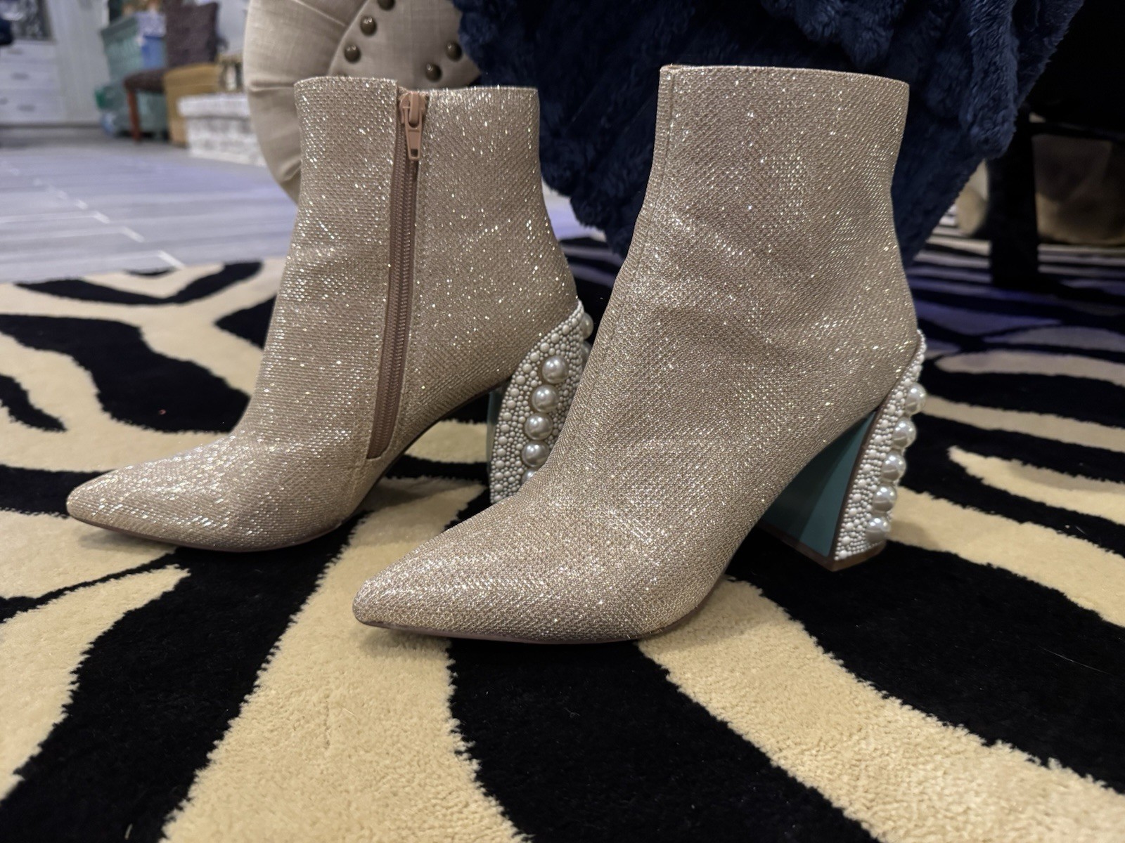 Betsy Johnson Women’s Gold Textile Pointed Toe Ankle Bootie Zip Pearl 8M