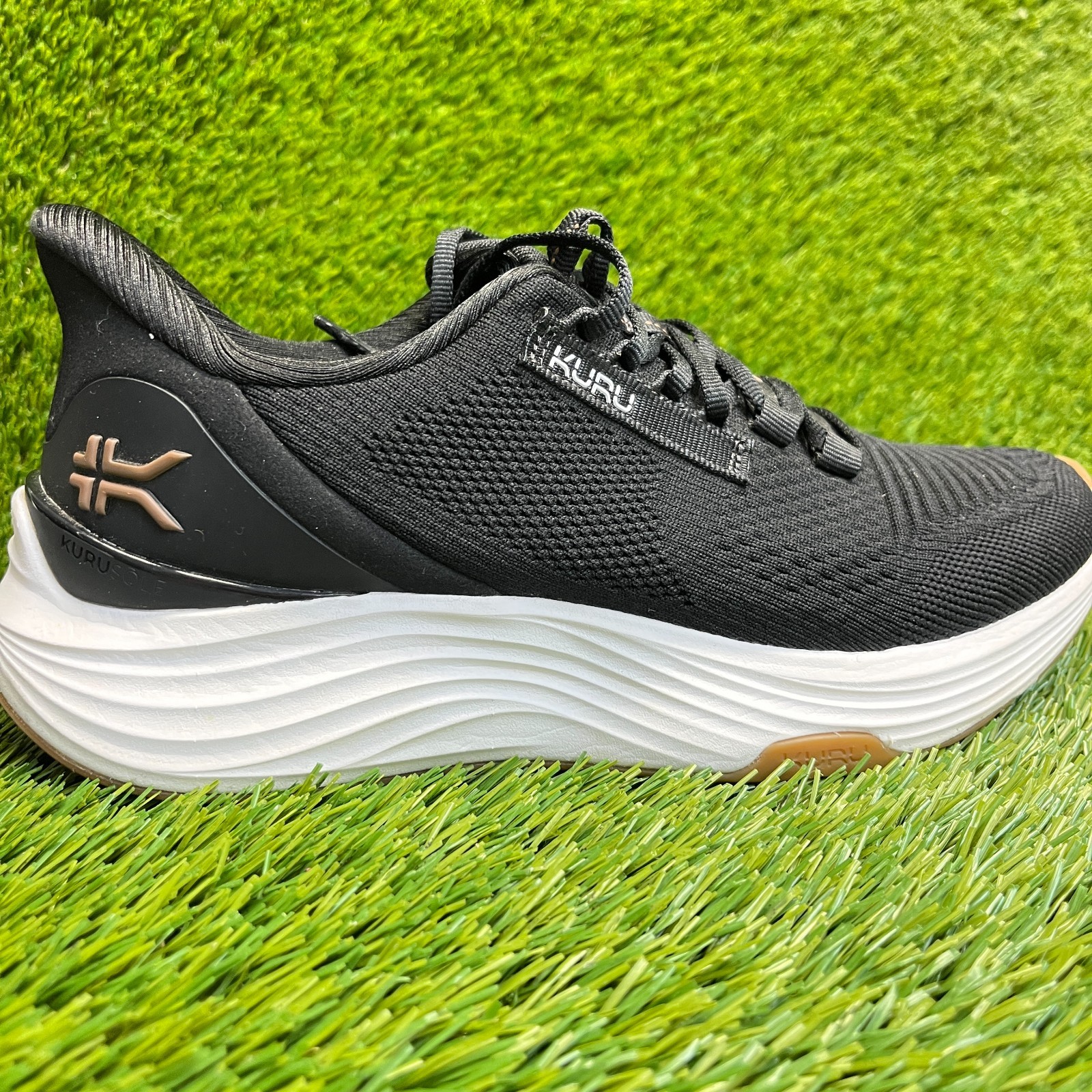 Kuru Atom 2 Womens Size 8D Black White Athletic Running Walking Shoes Sneakers