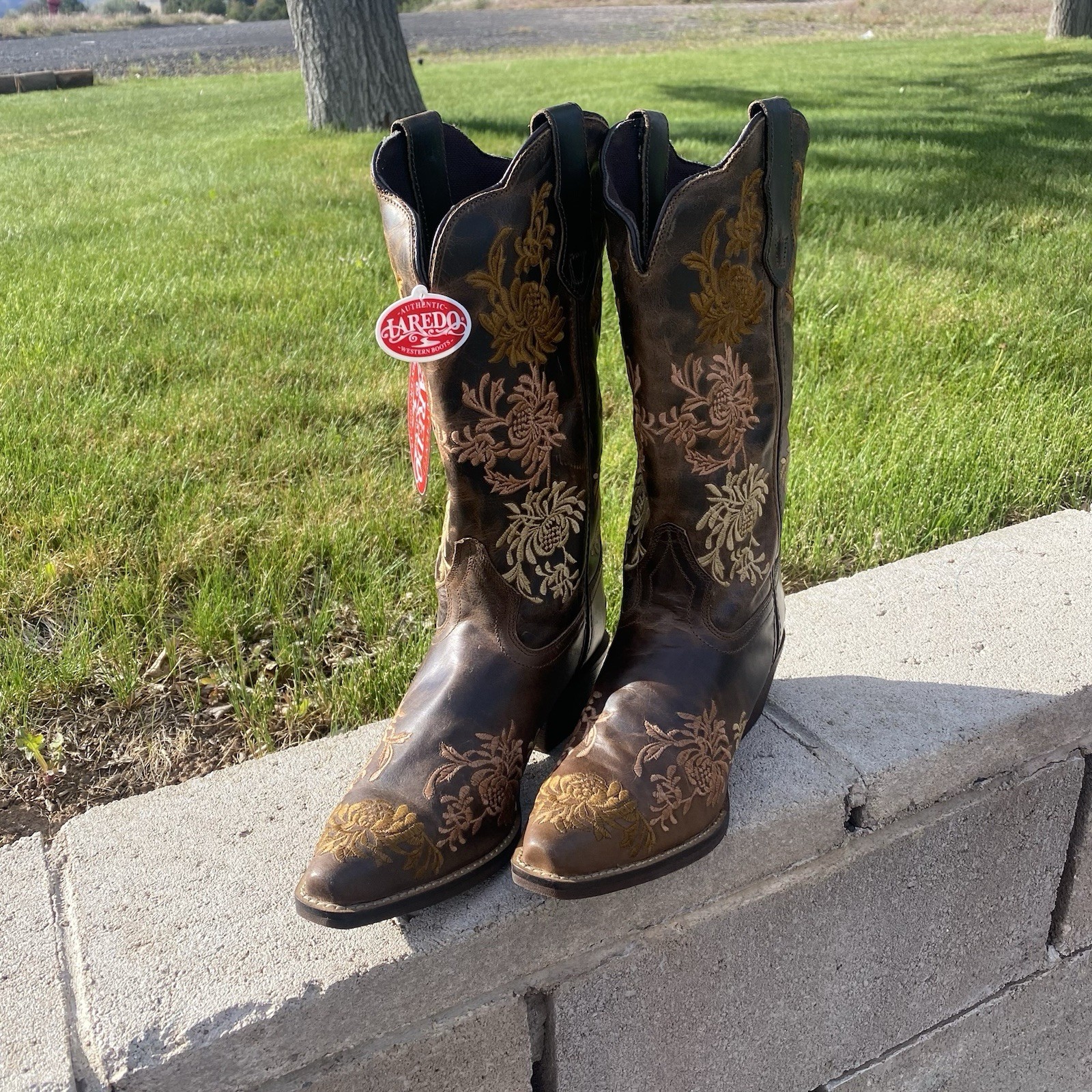 Laredo Womens Sylvan Embroidered Floral Tobacco Brown Leather Boots Size 8 & 9