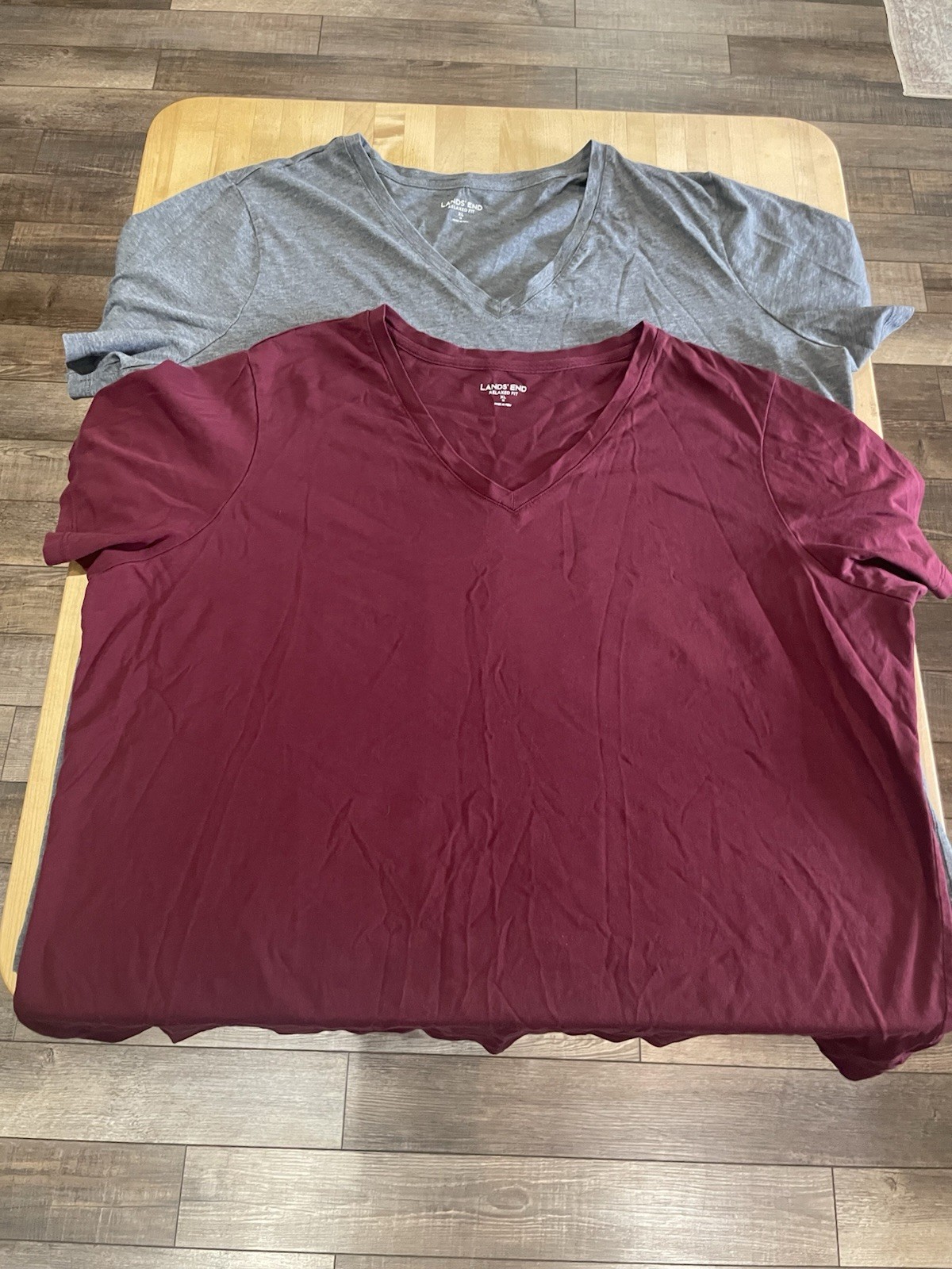 2 Lands End Supima Cotton Burgundy & Dark Gray V-neck Short Sleeve Tee Shirts XL