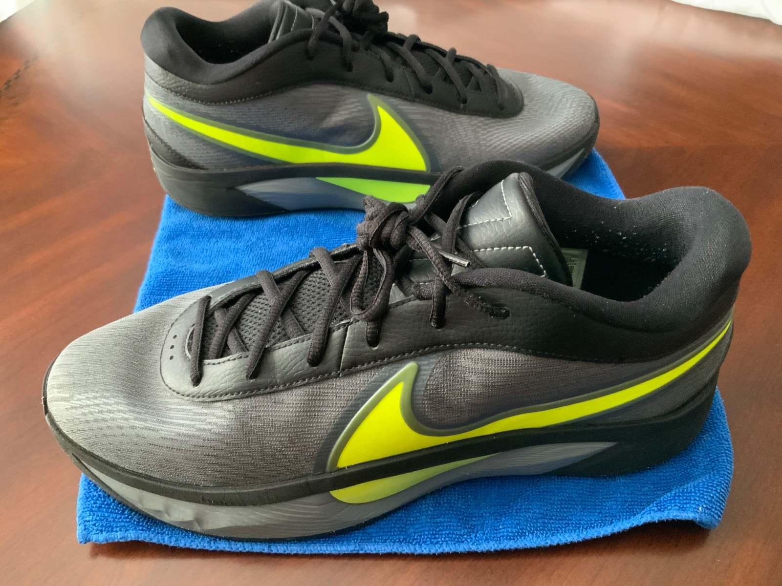 USED Great Condition Men’s Nike Giannis Freak 6 Basketball Shoe Size 12