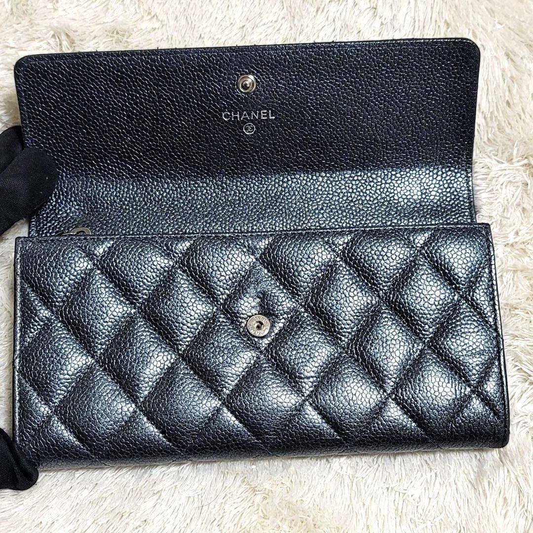 Rare Color Excellent Condition Chanel Caviar Skin Matelass Long Wallet Glitter D