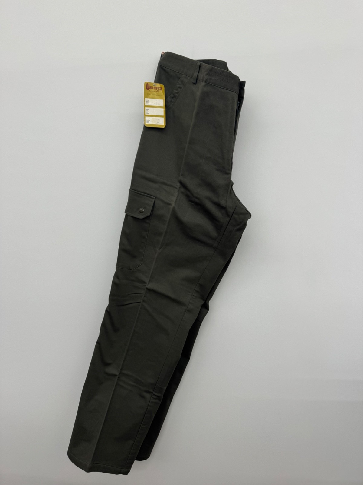 Univers Outdoor Gear Men’s Cargo Pants Italian Mood Green Trousers NWT