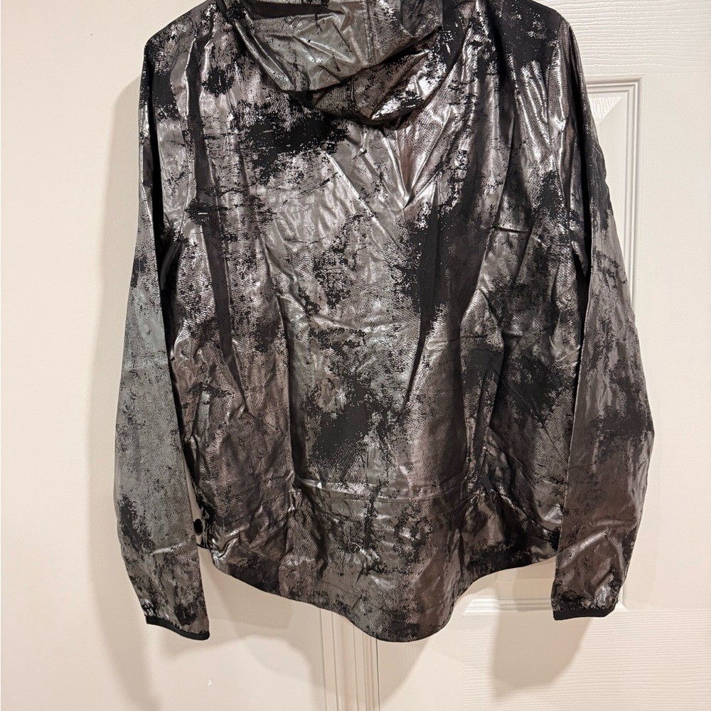 Nike Women’s Metallic Black Jacket